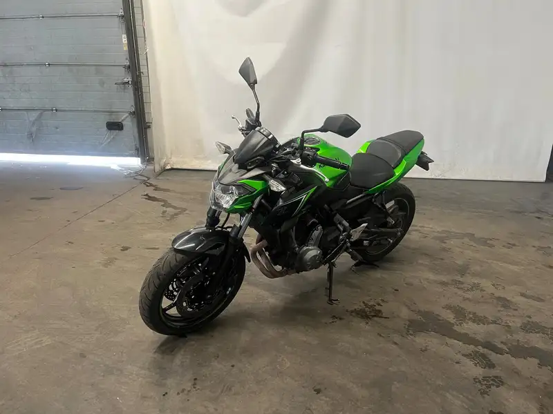 Kawasaki Z650 - foto 2