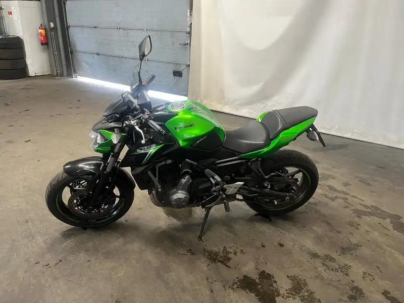 Kawasaki Z650 - foto 3