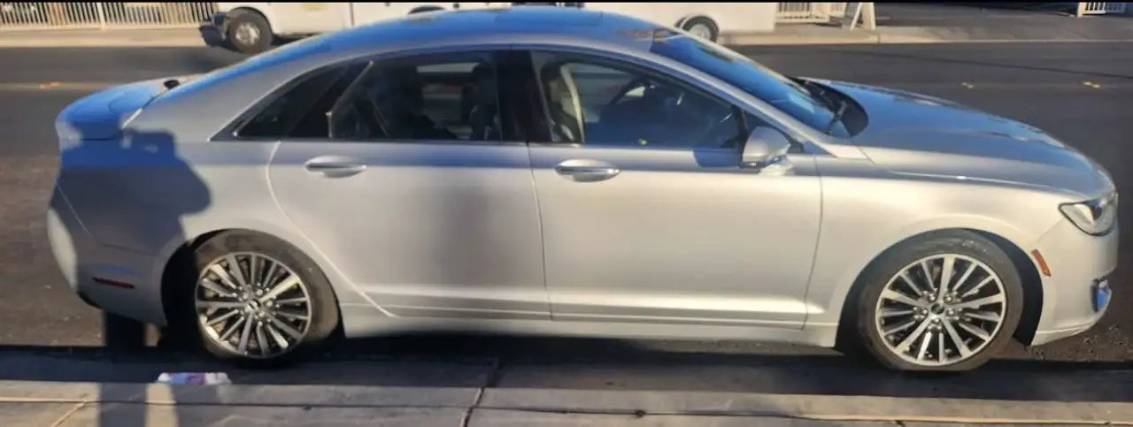 2017 Lincoln MKZ