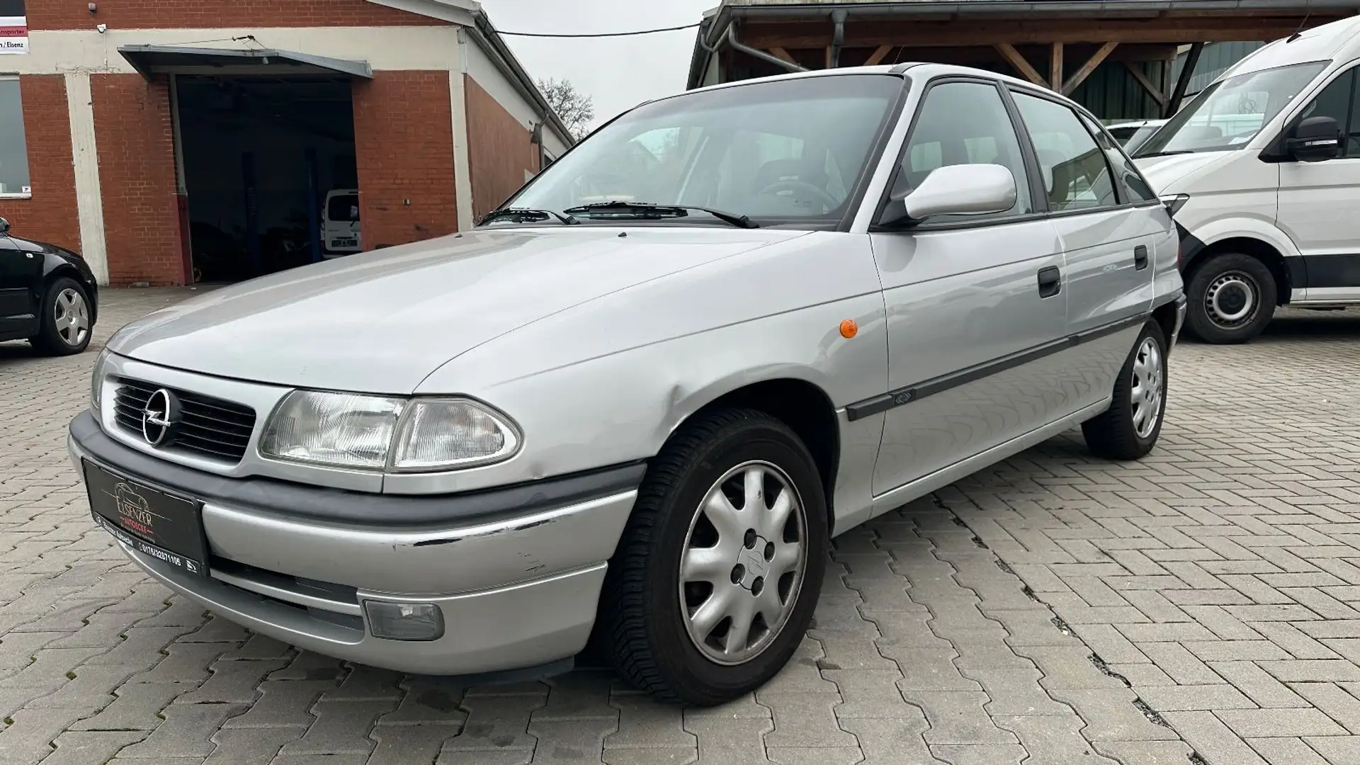 Opel Astra #Aus 3.Hand#HU/AU 07.2027#Top Ausgestattet# Silber - 1