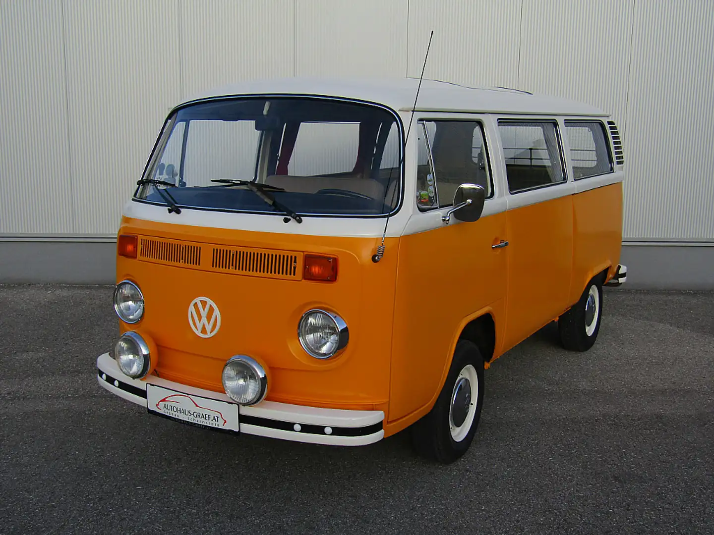 Volkswagen T2 Fensterbus mit Schiebedach Clipper Oranžová - 1
