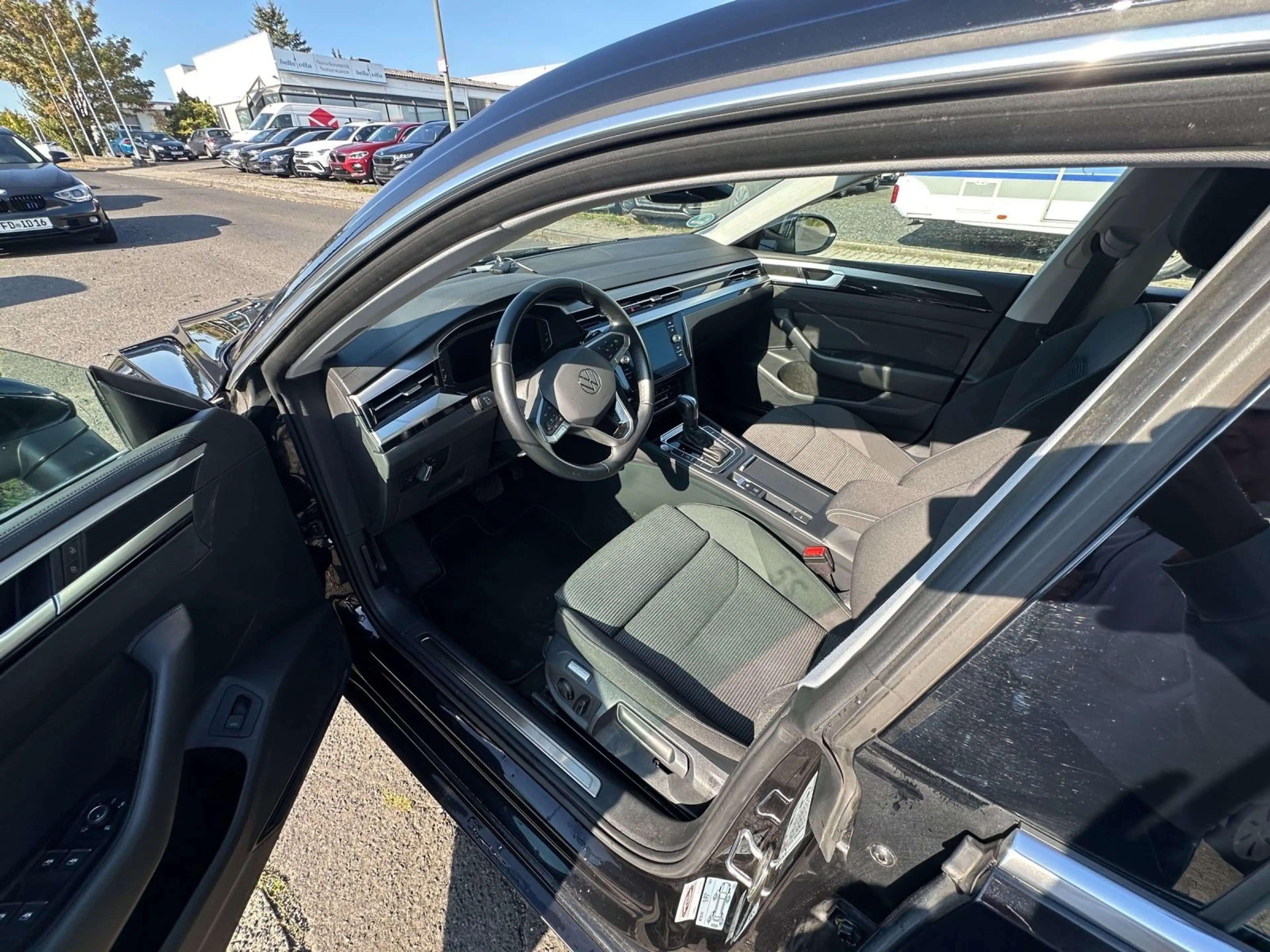 Volkswagen Arteon 2.0 TDI SCR 110kW 7-Gang DSG — photo 9