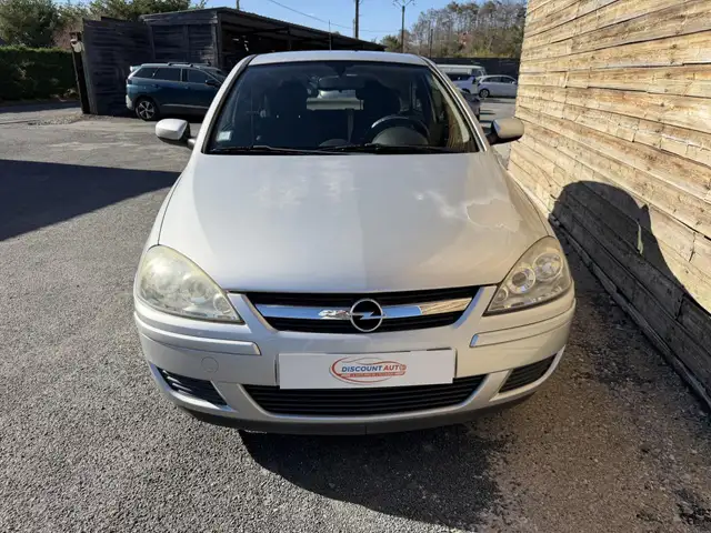 Opel Corsa view 10