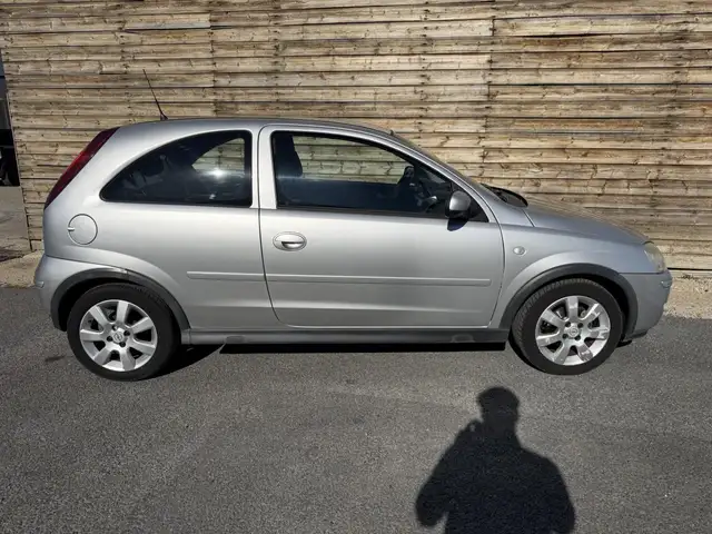 Opel Corsa view 8