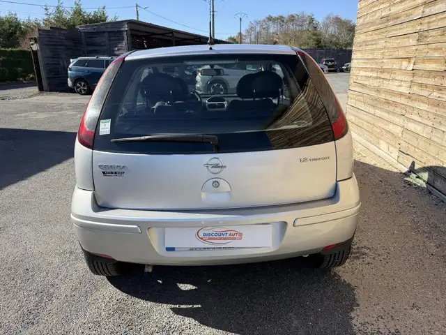Opel Corsa view 4