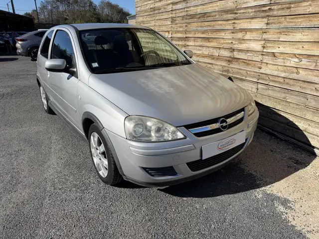 Opel Corsa view 9
