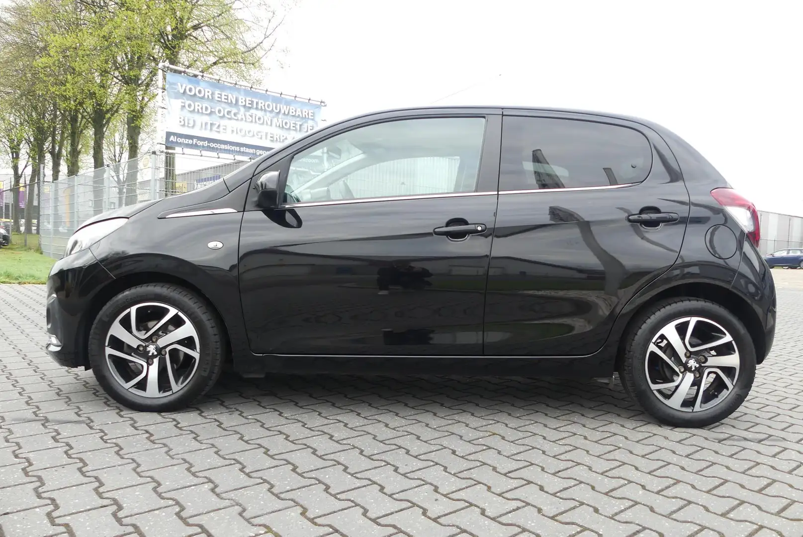 Peugeot 108 1.2 VTi Allure CRUISE CONTROL, AIRCO, 5 DEURS, ELE Noir - 2