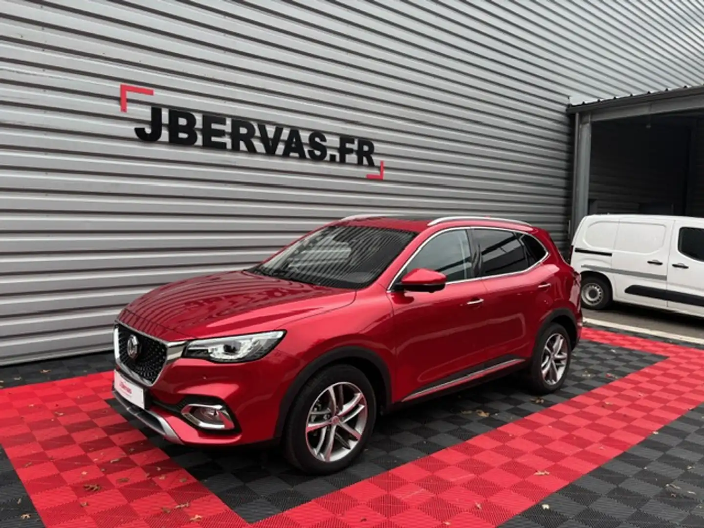 MG EHS 1.5T GDI PHEV LUXURY - 1