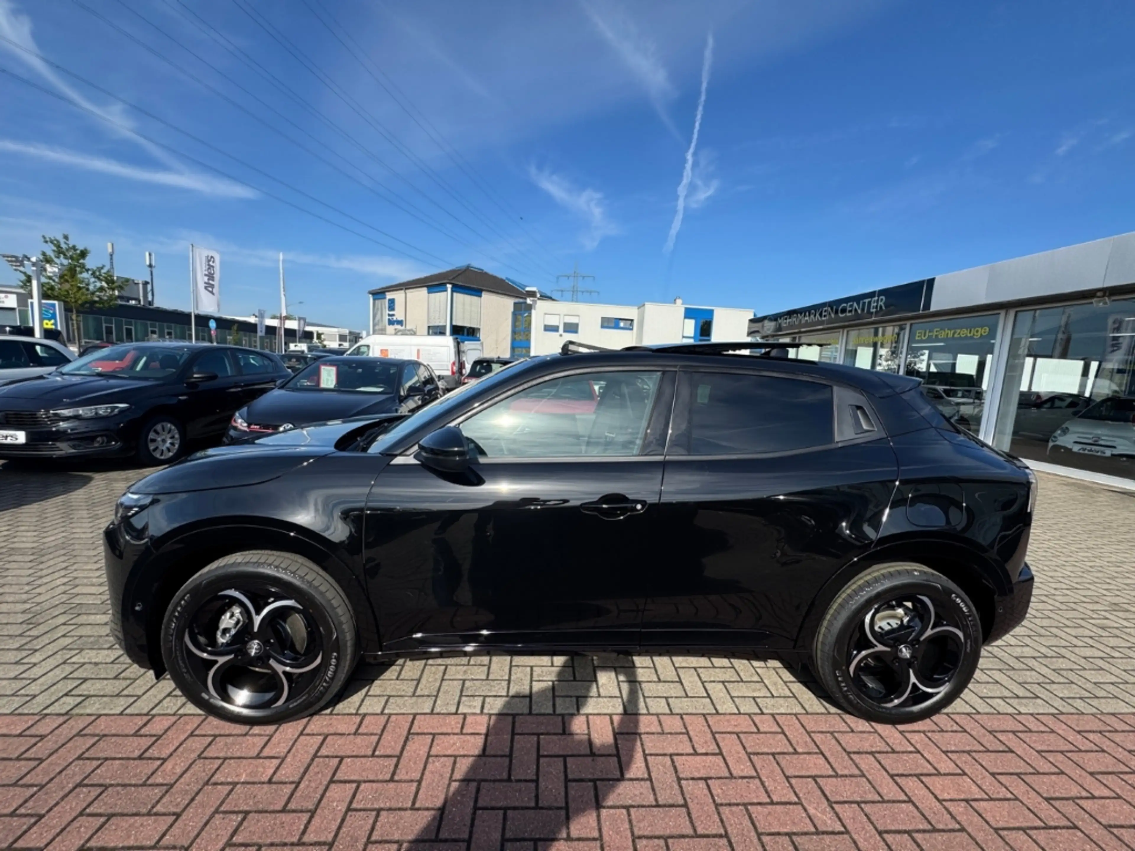 Alfa Romeo Junior Ti Ibrida+SCHIEBEDACH+MATRIX+NAVI+ELSITZE+ELHECK — photo 4