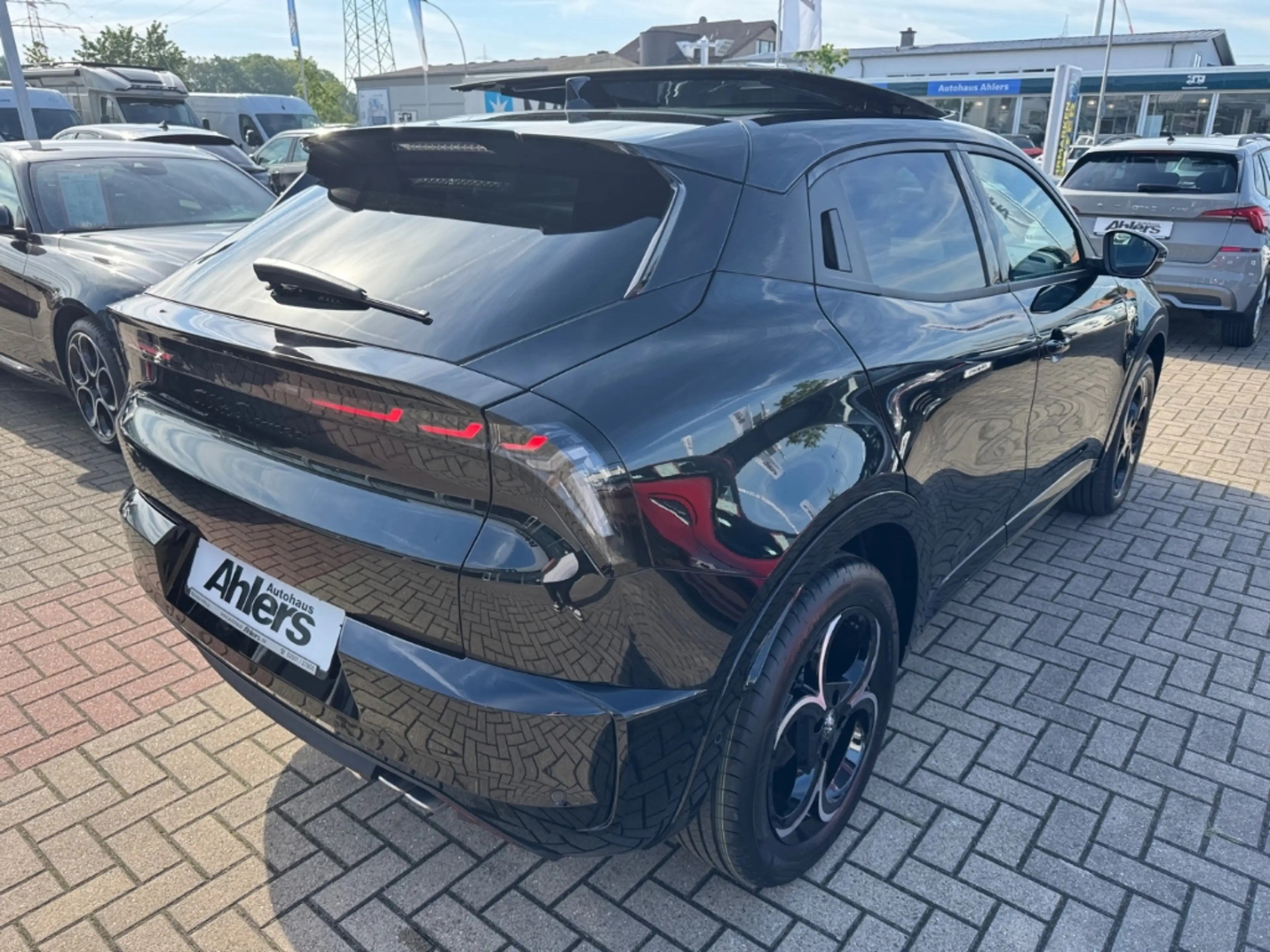Alfa Romeo Junior Ti Ibrida+SCHIEBEDACH+MATRIX+NAVI+ELSITZE+ELHECK — photo 9