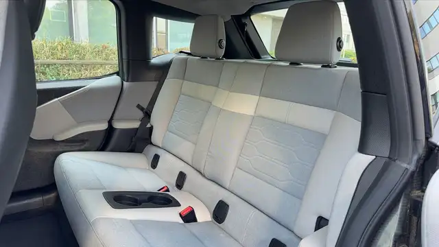 BMW I3 view 9