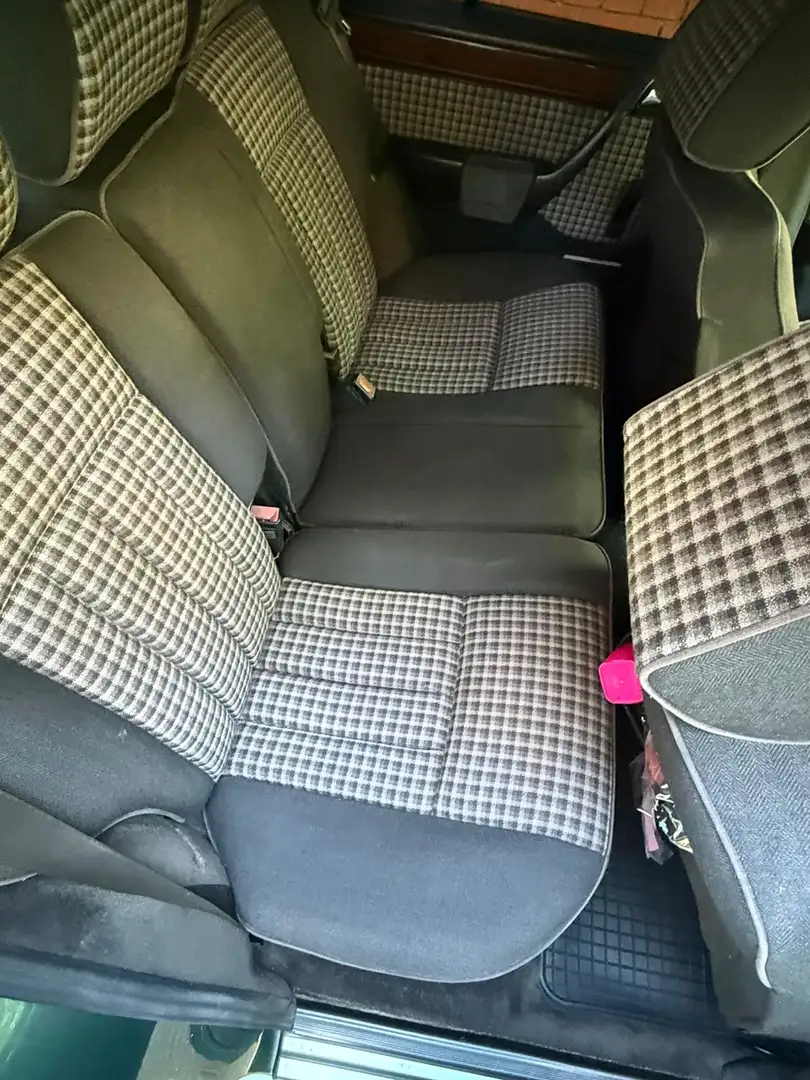 Mercedes-Benz E 250 W124 - 2