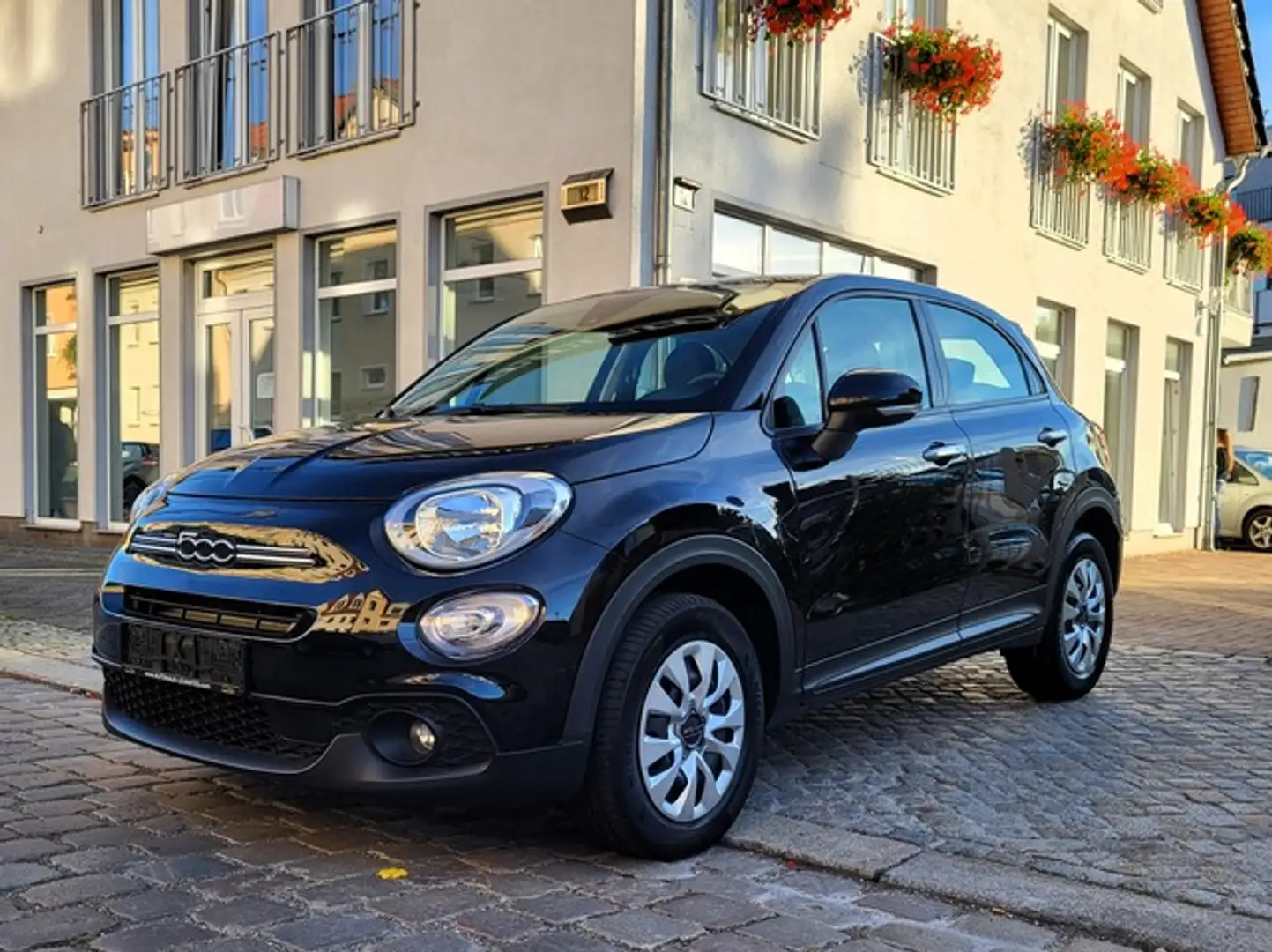 Fiat 500X 1.5 GSE Mild-Hybrid Sport DIST NAVI KEYL Schwarz - 1