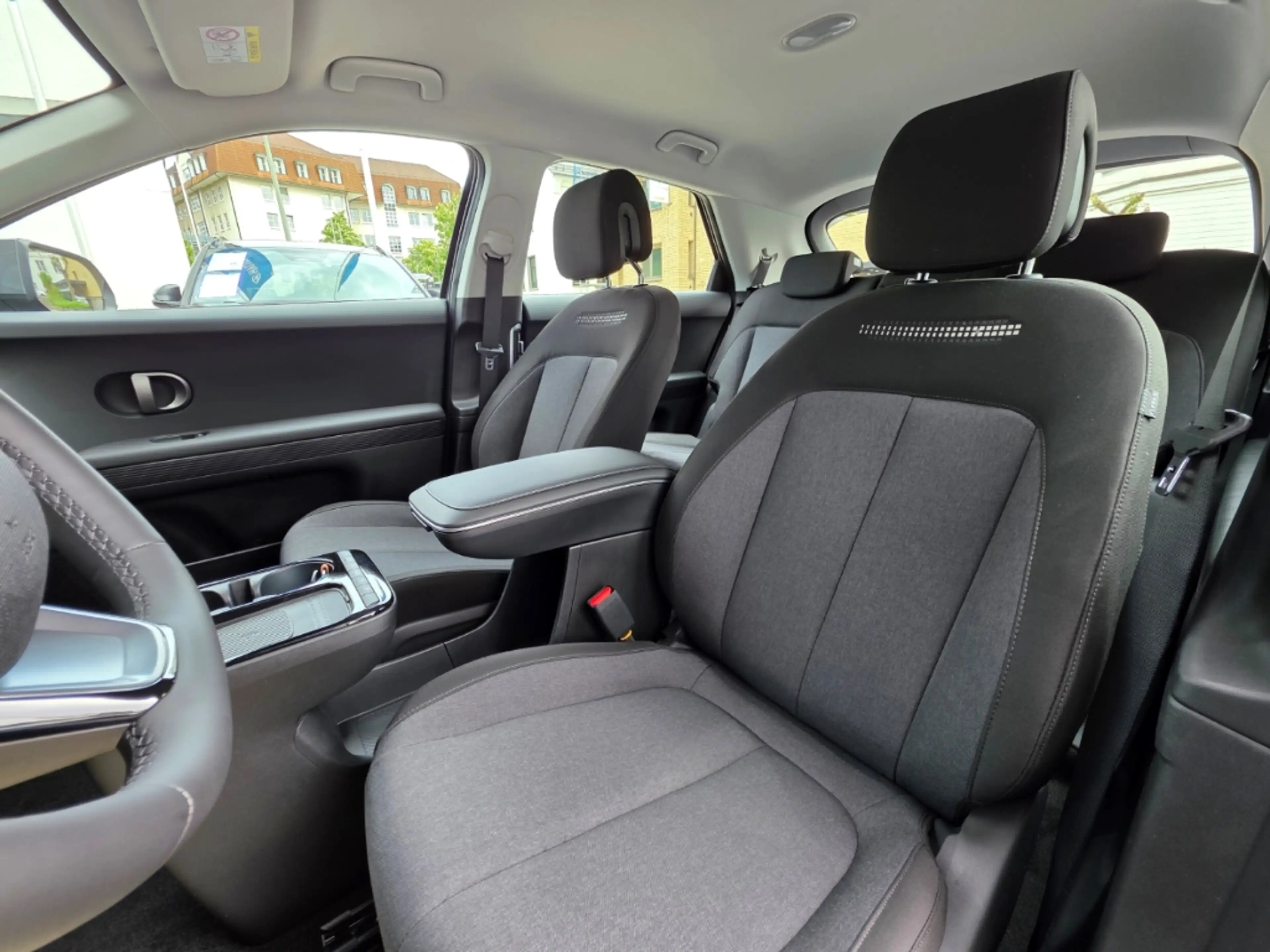 Hyundai IONIQ 5 63 kWh 2WD DYNAMIQ, LED-Paket, Wärmepumpe, Navi, M — photo 11