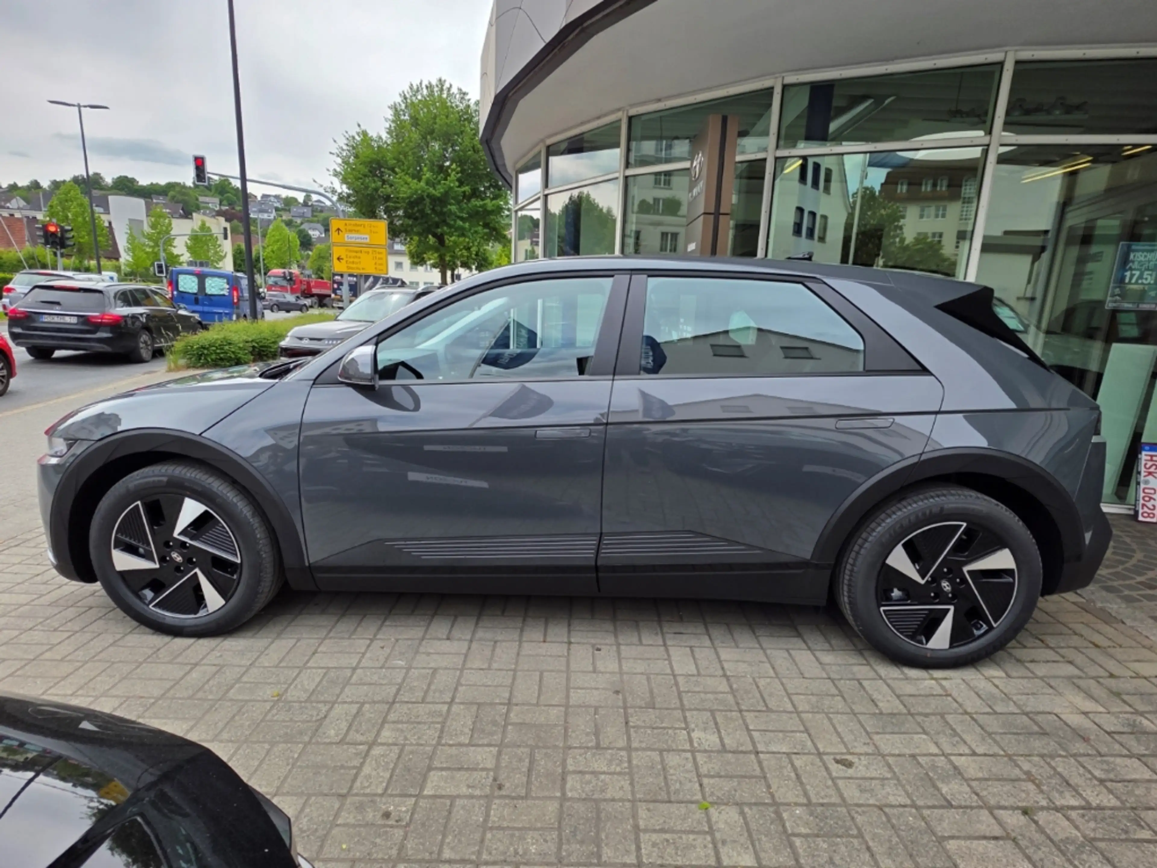 Hyundai IONIQ 5 63 kWh 2WD DYNAMIQ, LED-Paket, Wärmepumpe, Navi, M — photo 4