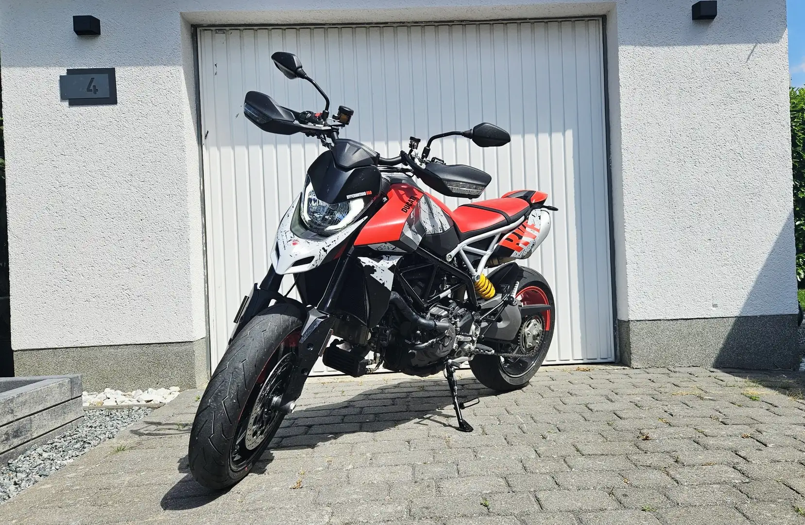 Ducati Hypermotard 950 RVE 2024er ORG QUICKSHIFTER ABS WHEELIE CONTR UVM. Rot - 2