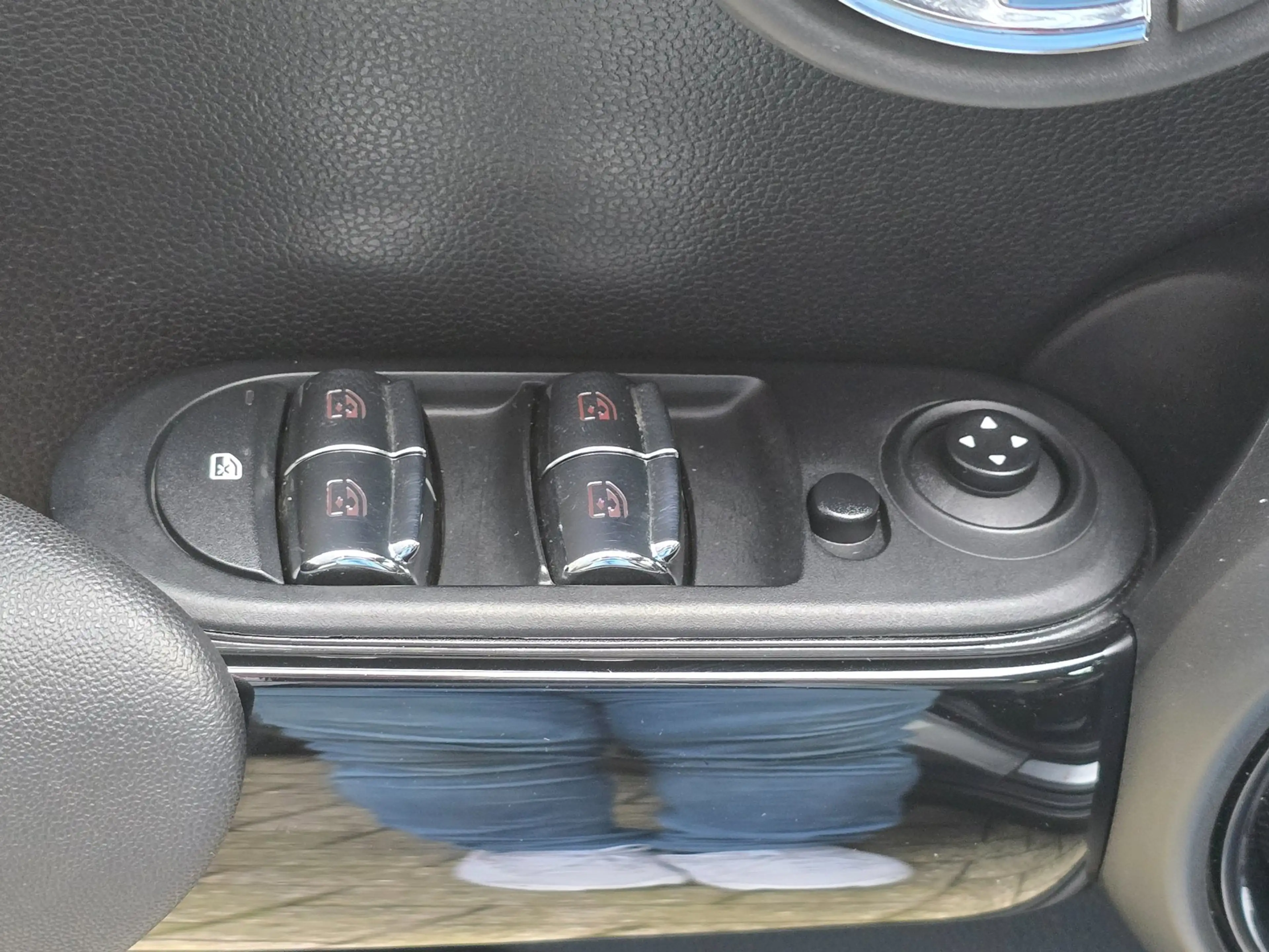 MINI Cooper S 5-Deurs 2.0 Chili Serious Business / AUT / 5 Deurs — photo 12