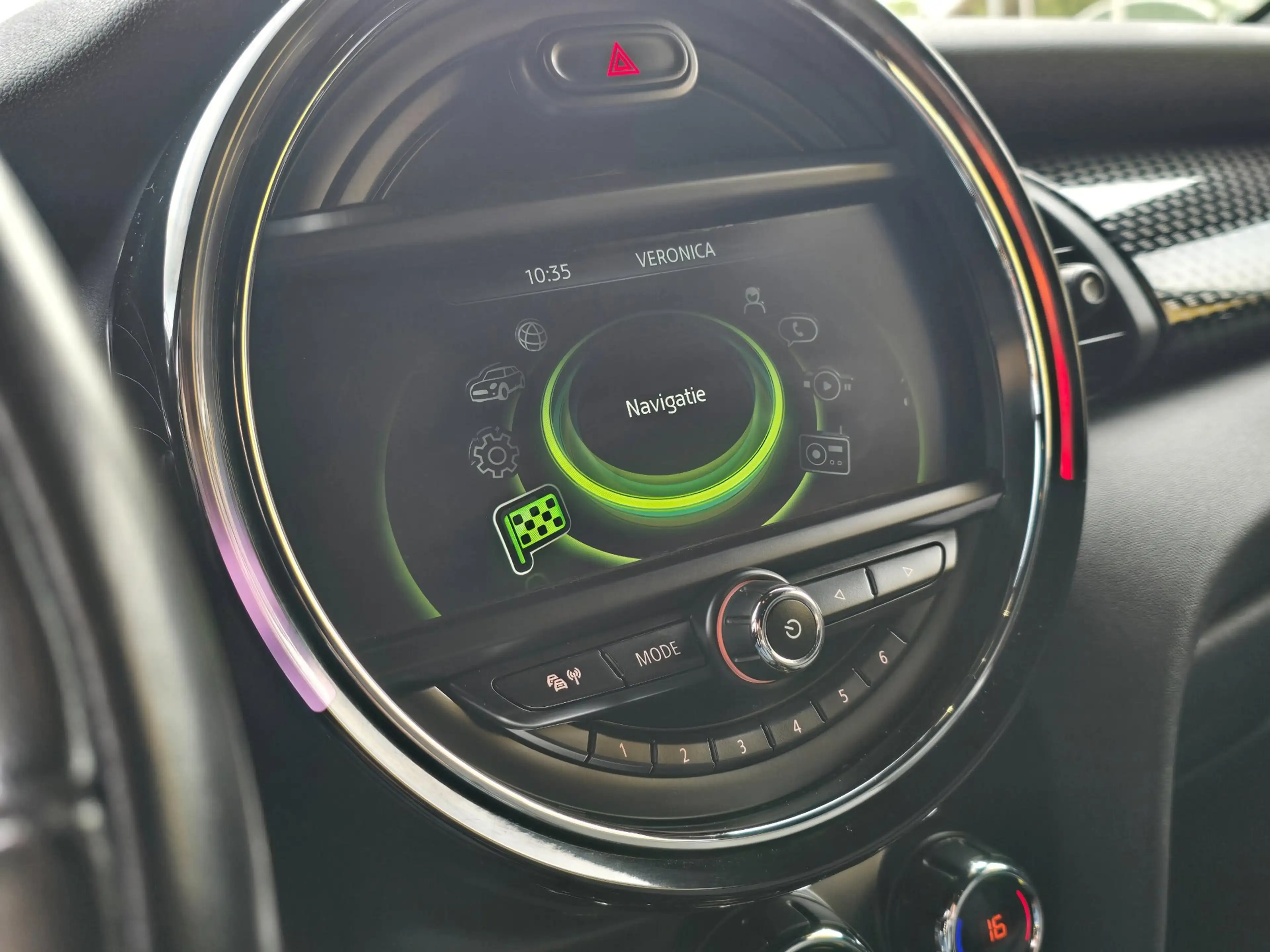 MINI Cooper S 5-Deurs 2.0 Chili Serious Business / AUT / 5 Deurs — photo 11