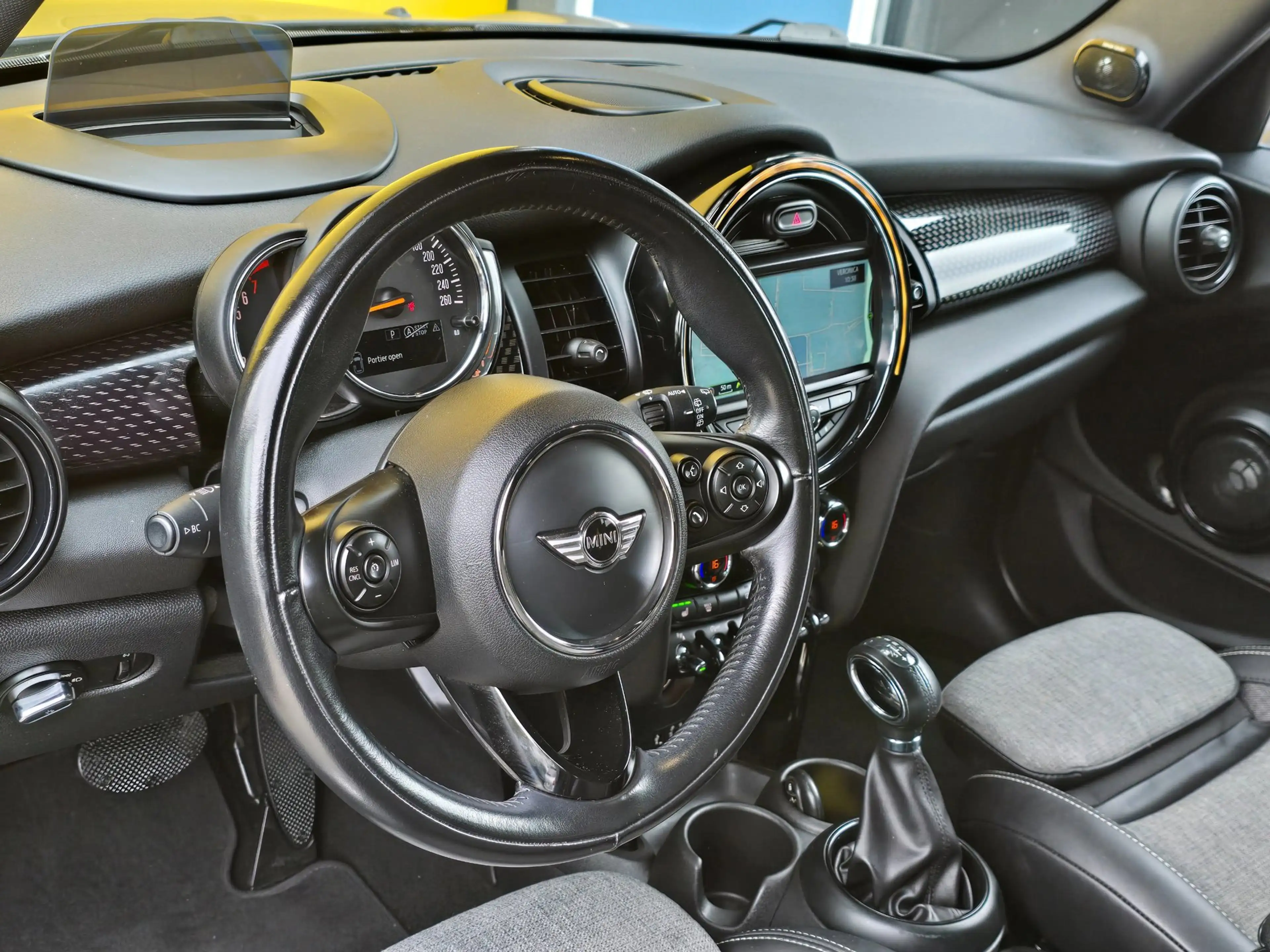 MINI Cooper S 5-Deurs 2.0 Chili Serious Business / AUT / 5 Deurs — photo 5