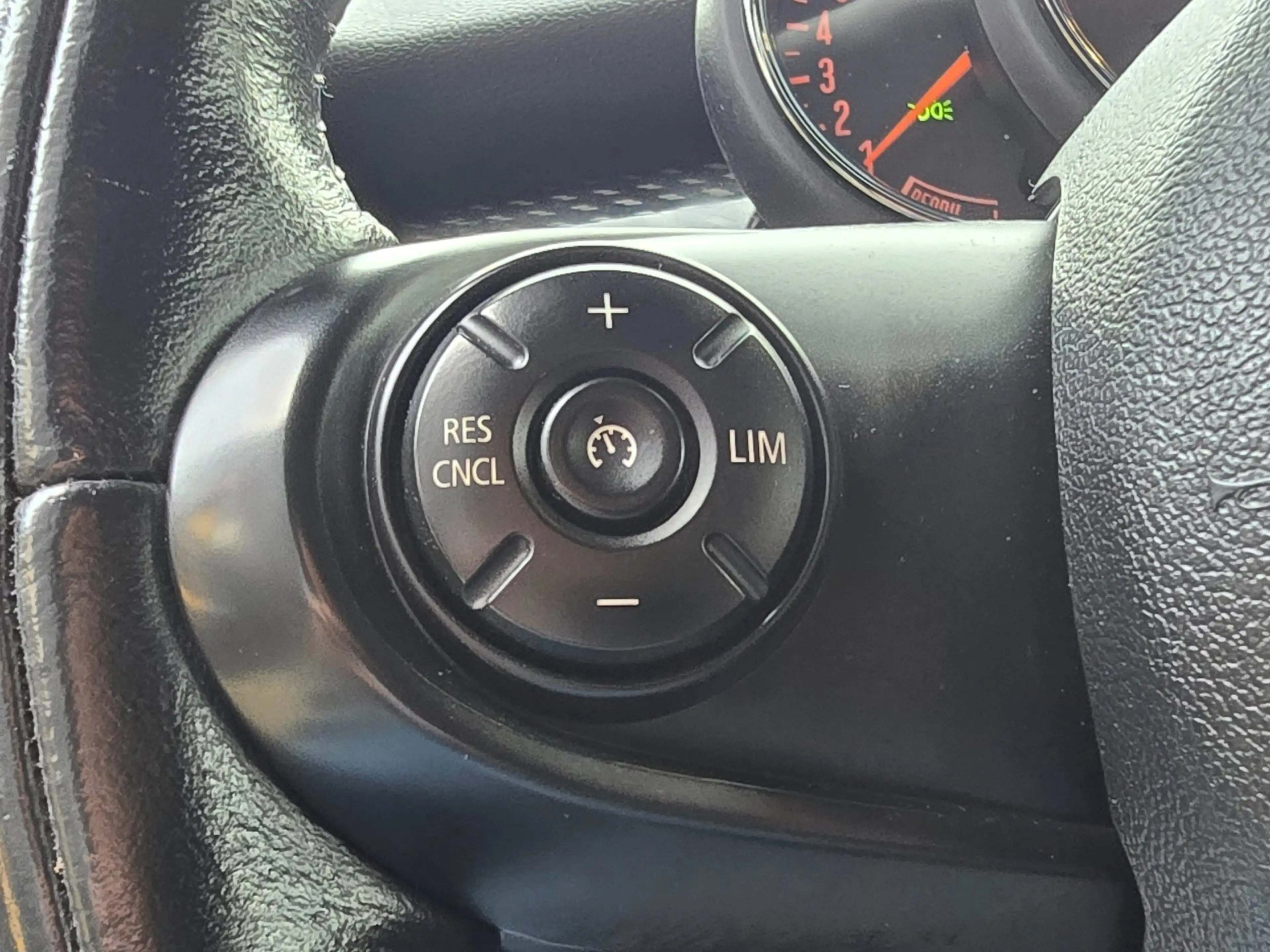 MINI Cooper S 5-Deurs 2.0 Chili Serious Business / AUT / 5 Deurs — photo 10