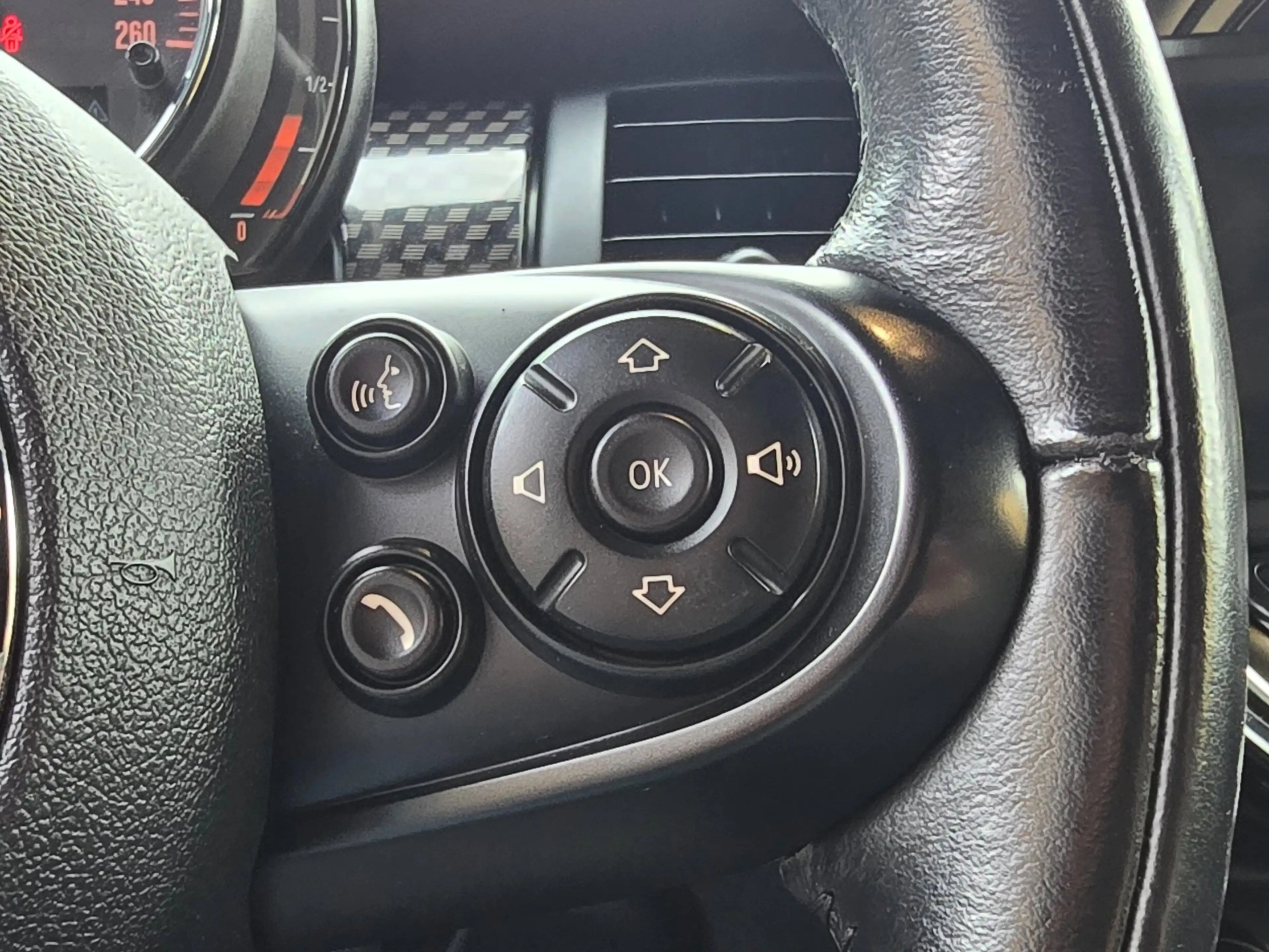 MINI Cooper S 5-Deurs 2.0 Chili Serious Business / AUT / 5 Deurs — photo 13