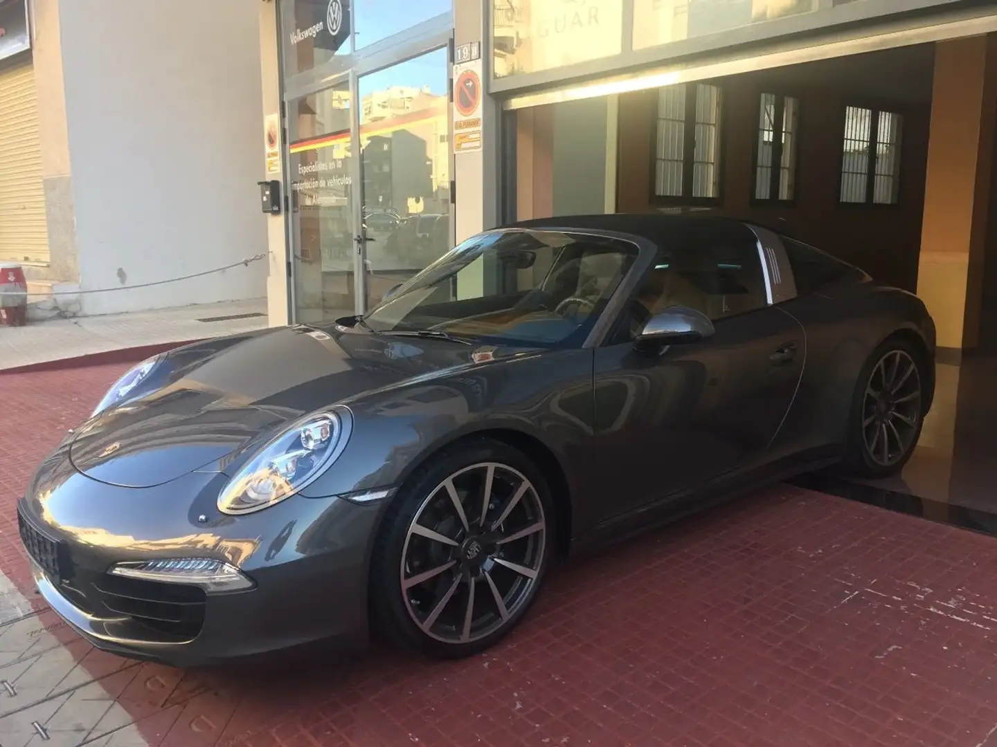 Porsche 911 TARGA Gris - 2