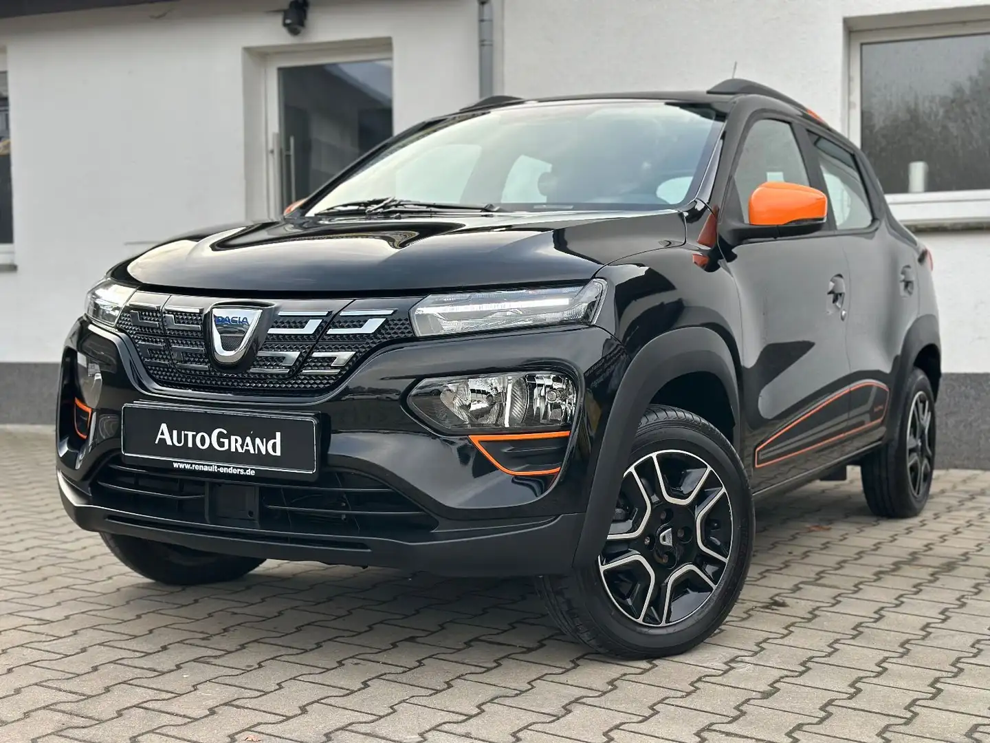 Dacia Spring Electric Comfort*1HAND*LEDER*NAVI*KAMERA* Schwarz - 2