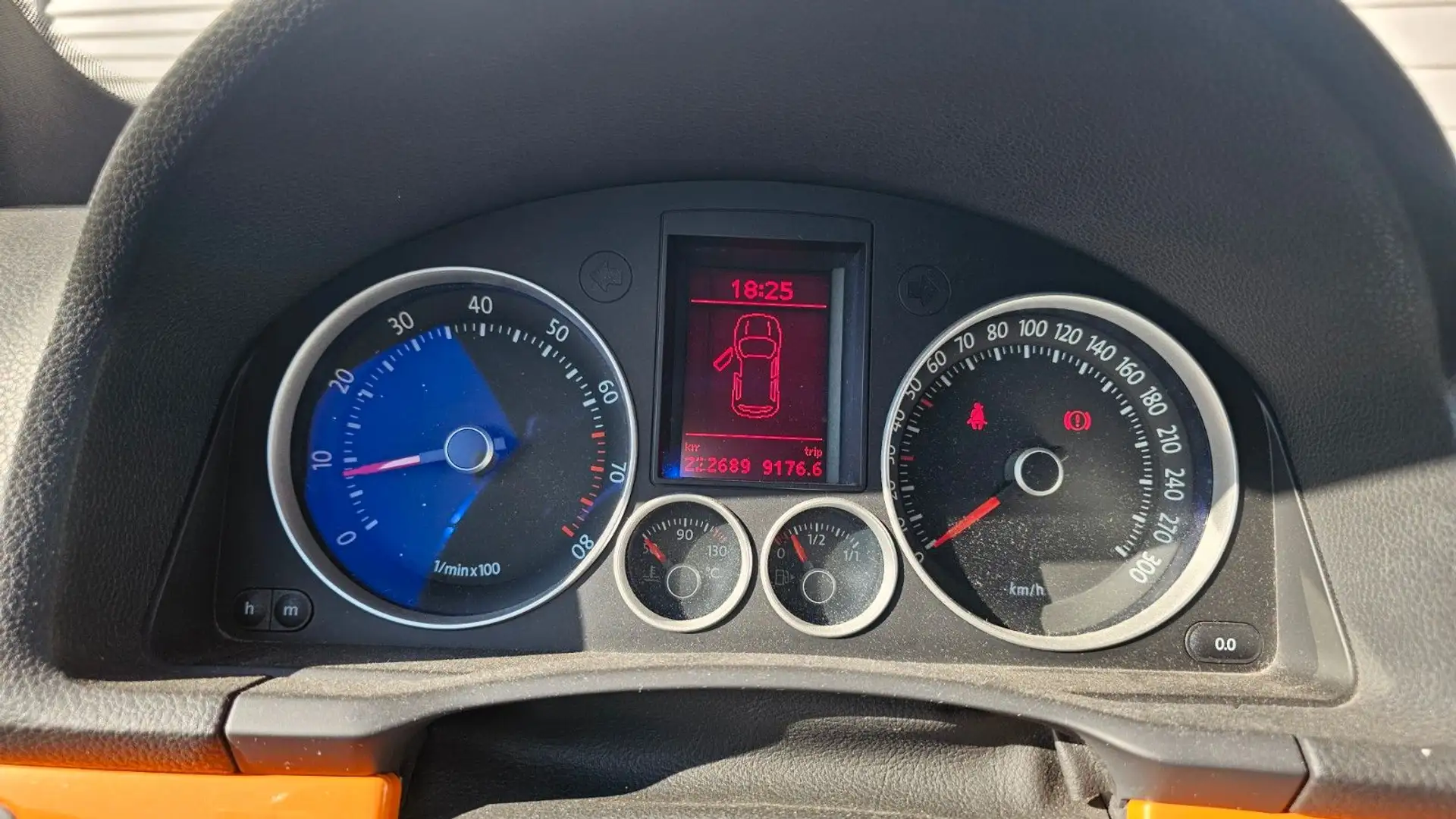 Volkswagen Golf V Lim. Speed 21/100 R-Line Sport Naranja - 2