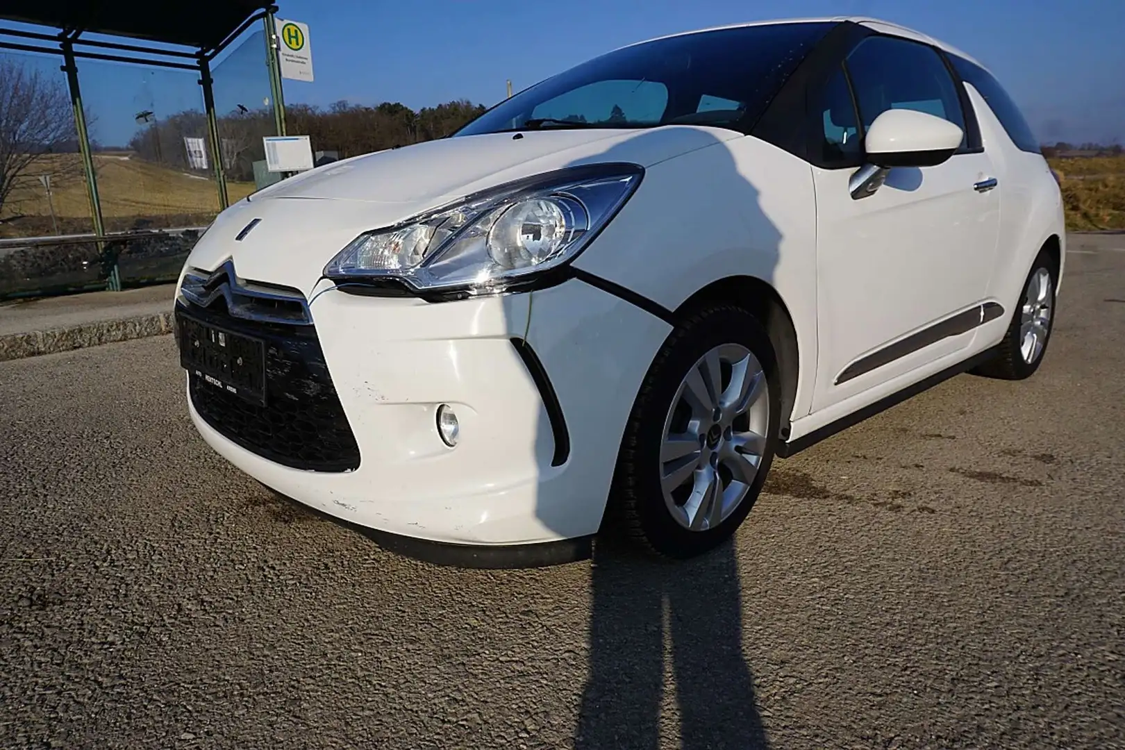 Citroen DS3 VTi 82 Chic Weiß - 2