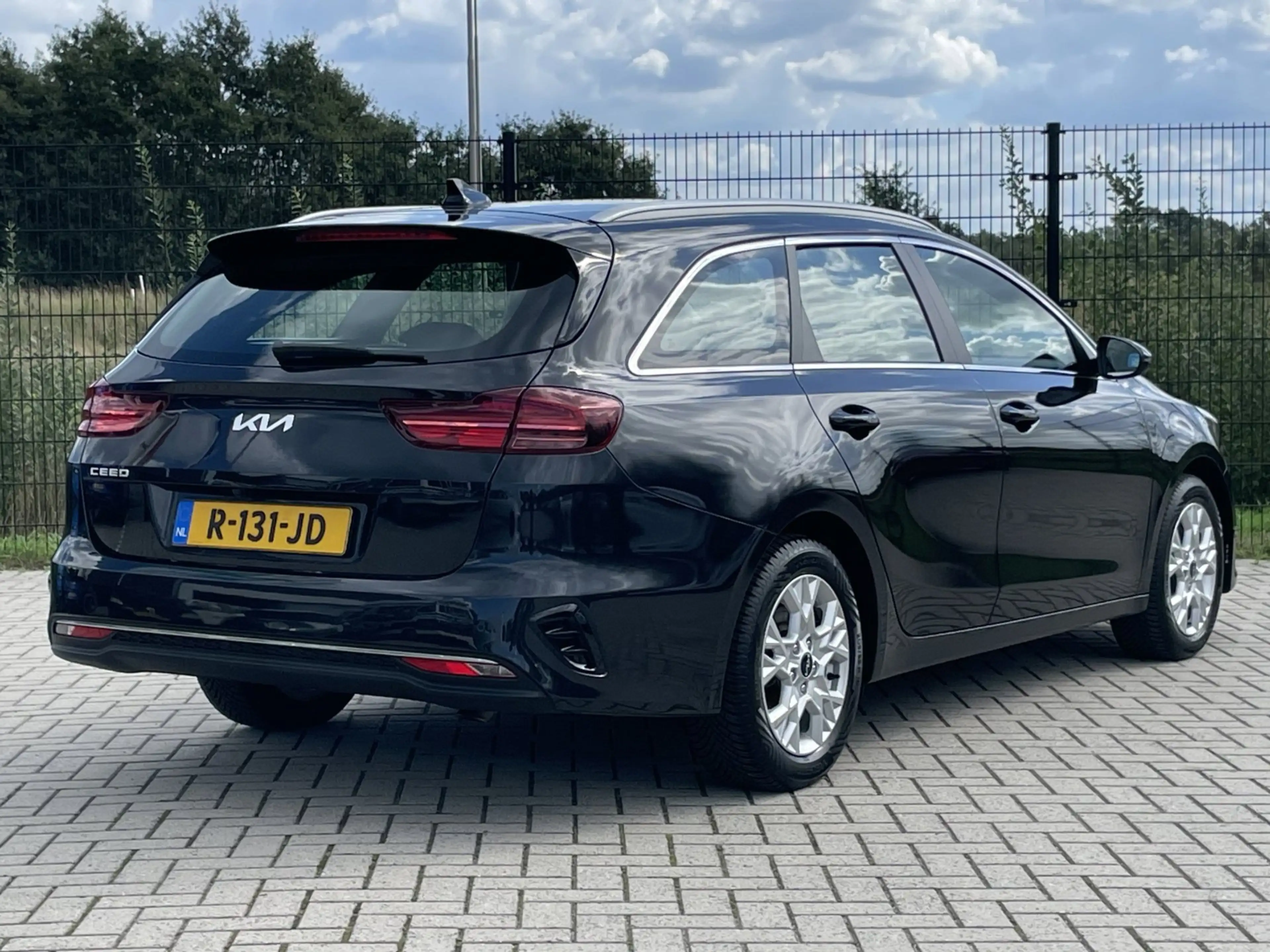 Kia Ceed SW / cee'd SW Sportswagon 1.0 T-GDi DynamicLine | Camera | PDC | — photo 2