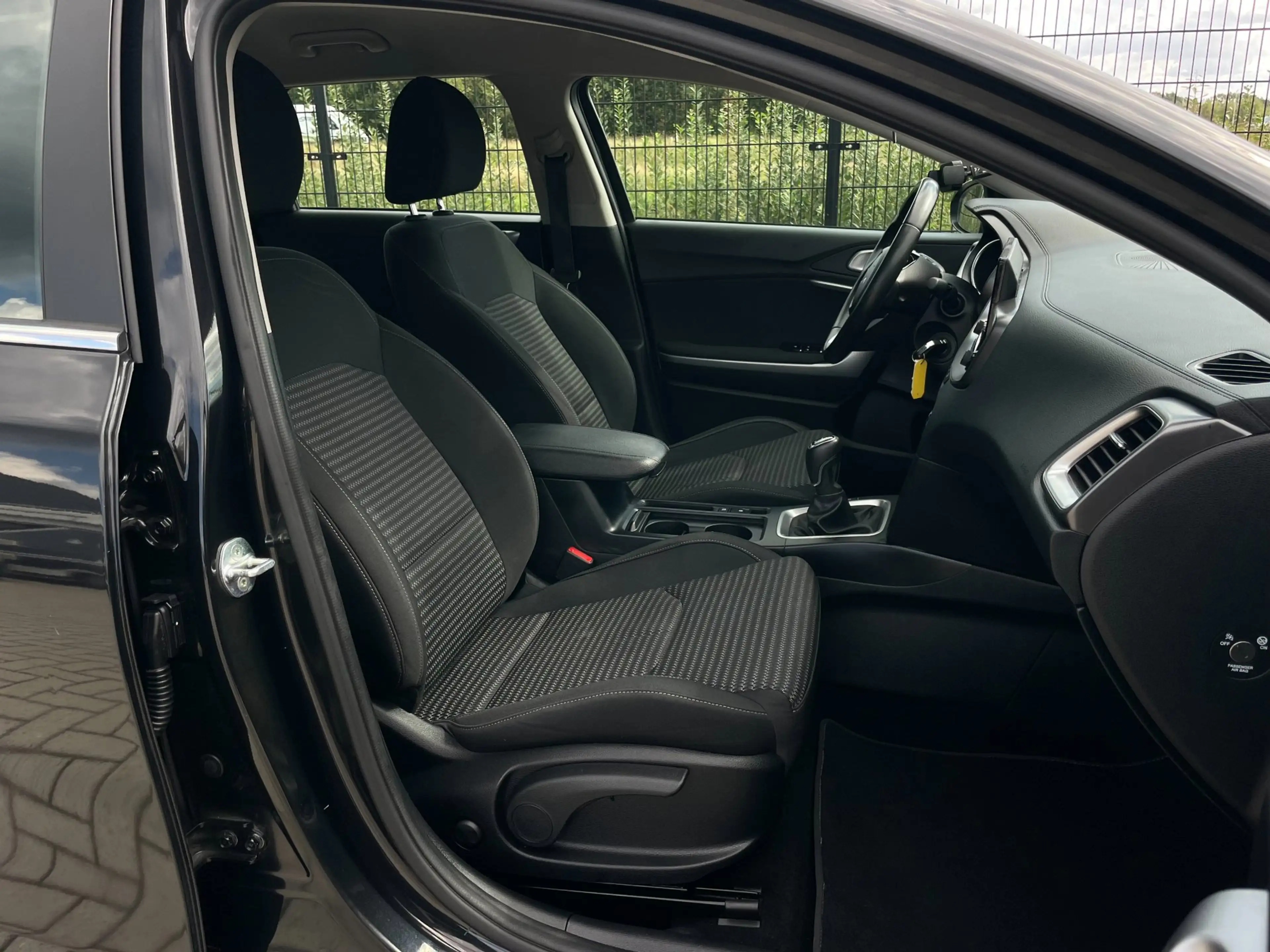 Kia Ceed SW / cee'd SW Sportswagon 1.0 T-GDi DynamicLine | Camera | PDC | — photo 24