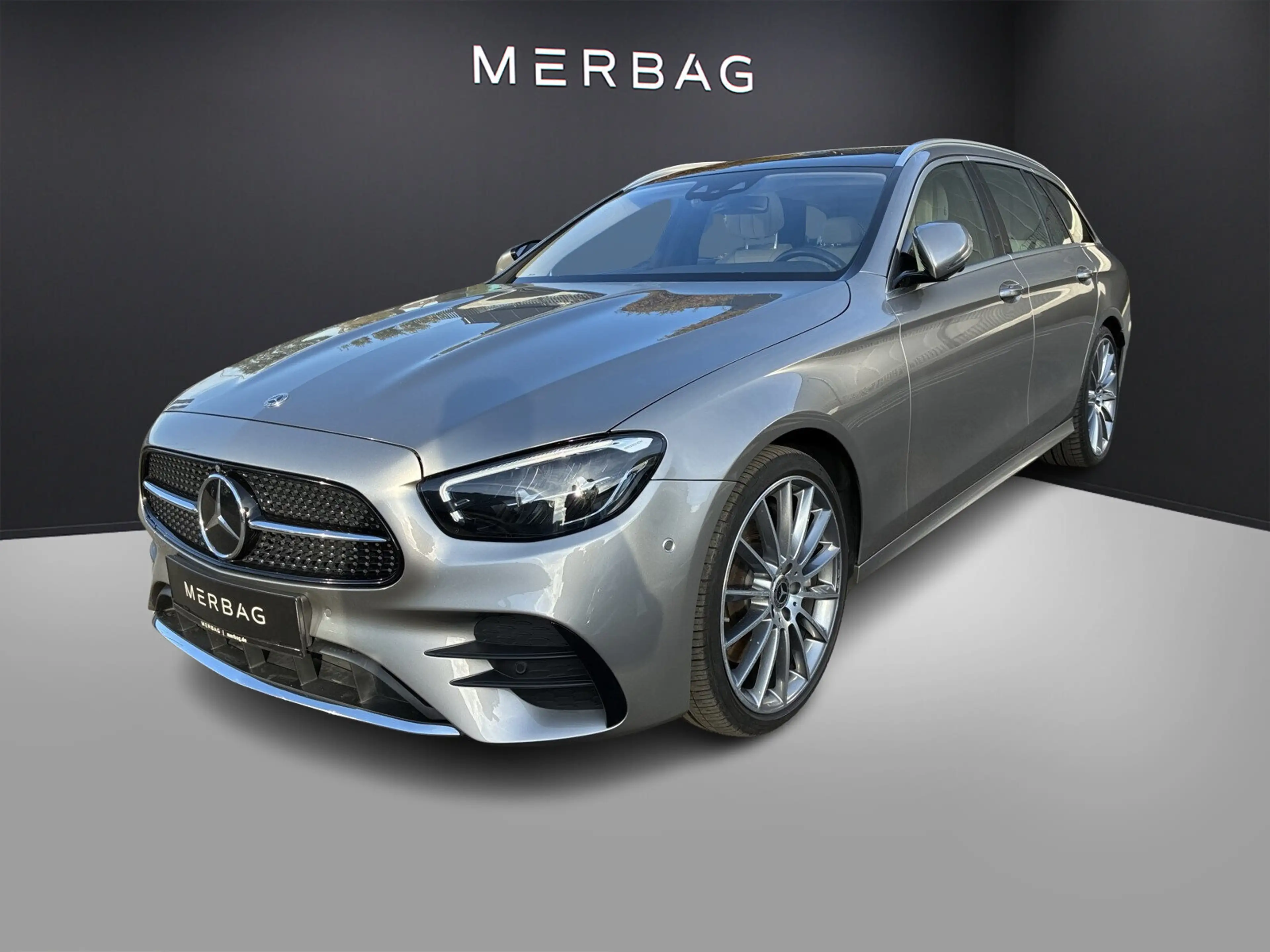Mercedes-Benz E 400 E 400 d T AMG-LINE PANO SITZKLIMA MASSAGE BURMESTER
