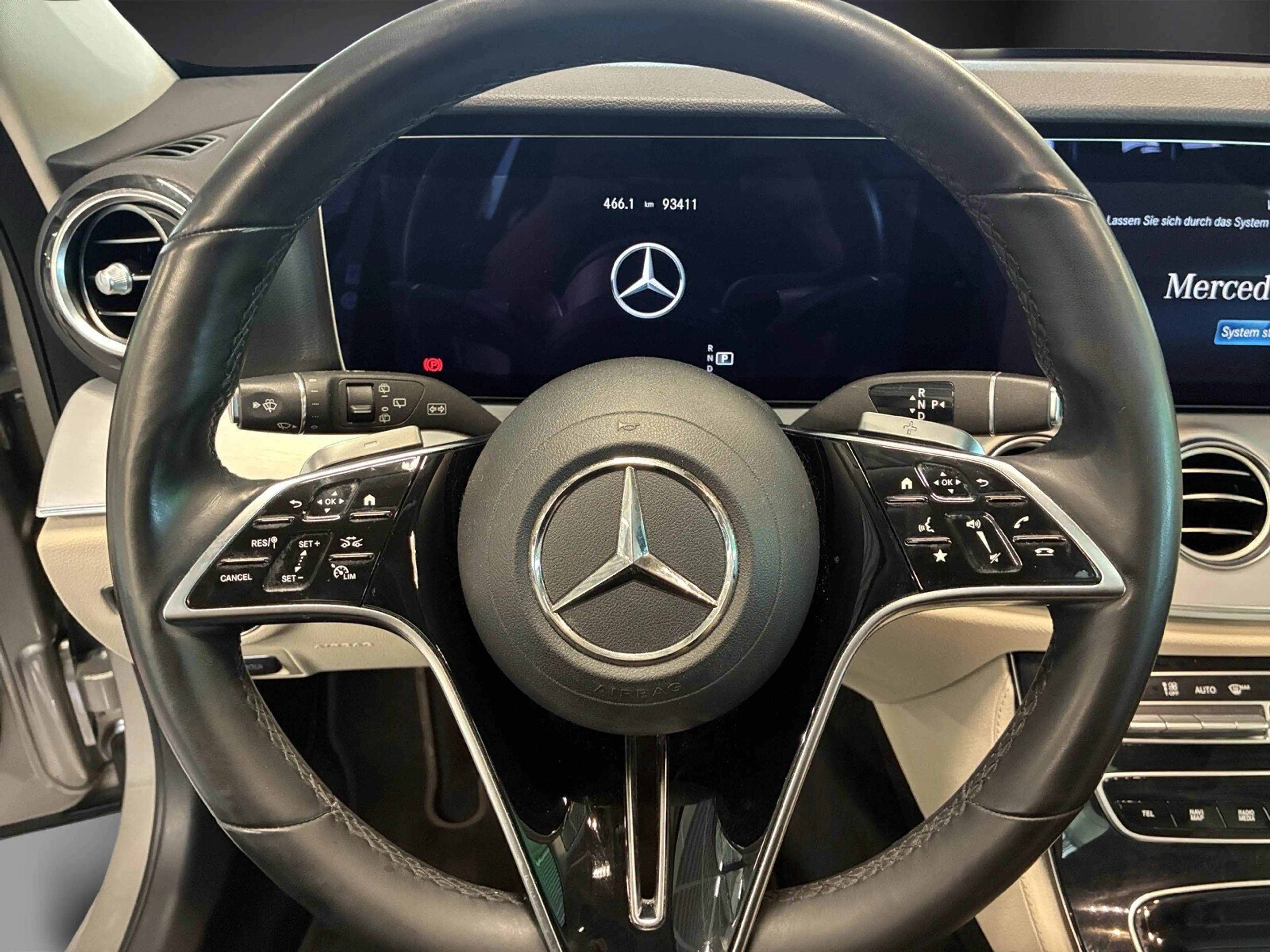 Mercedes-Benz E 400 E 400 d T AMG-LINE PANO SITZKLIMA MASSAGE BURMESTER — photo 13