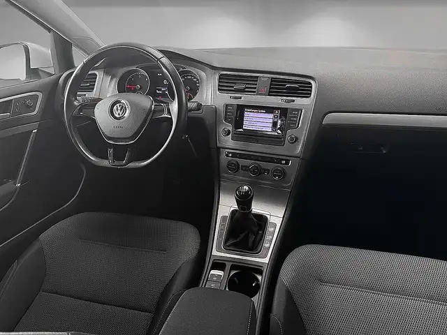 Volkswagen Golf view 10