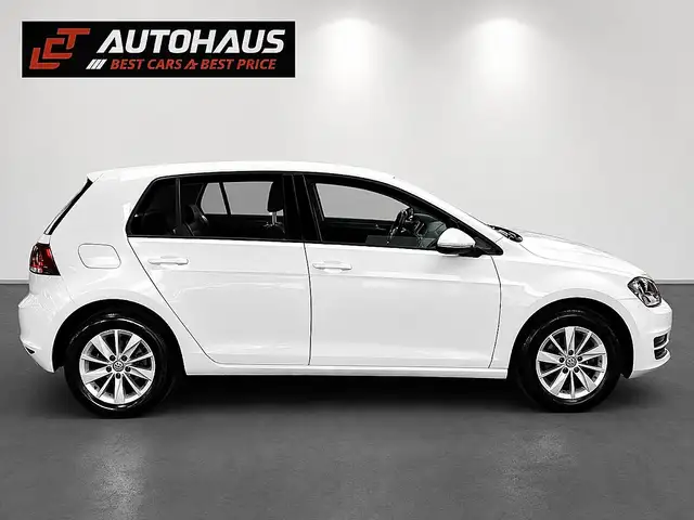Volkswagen Golf view 5