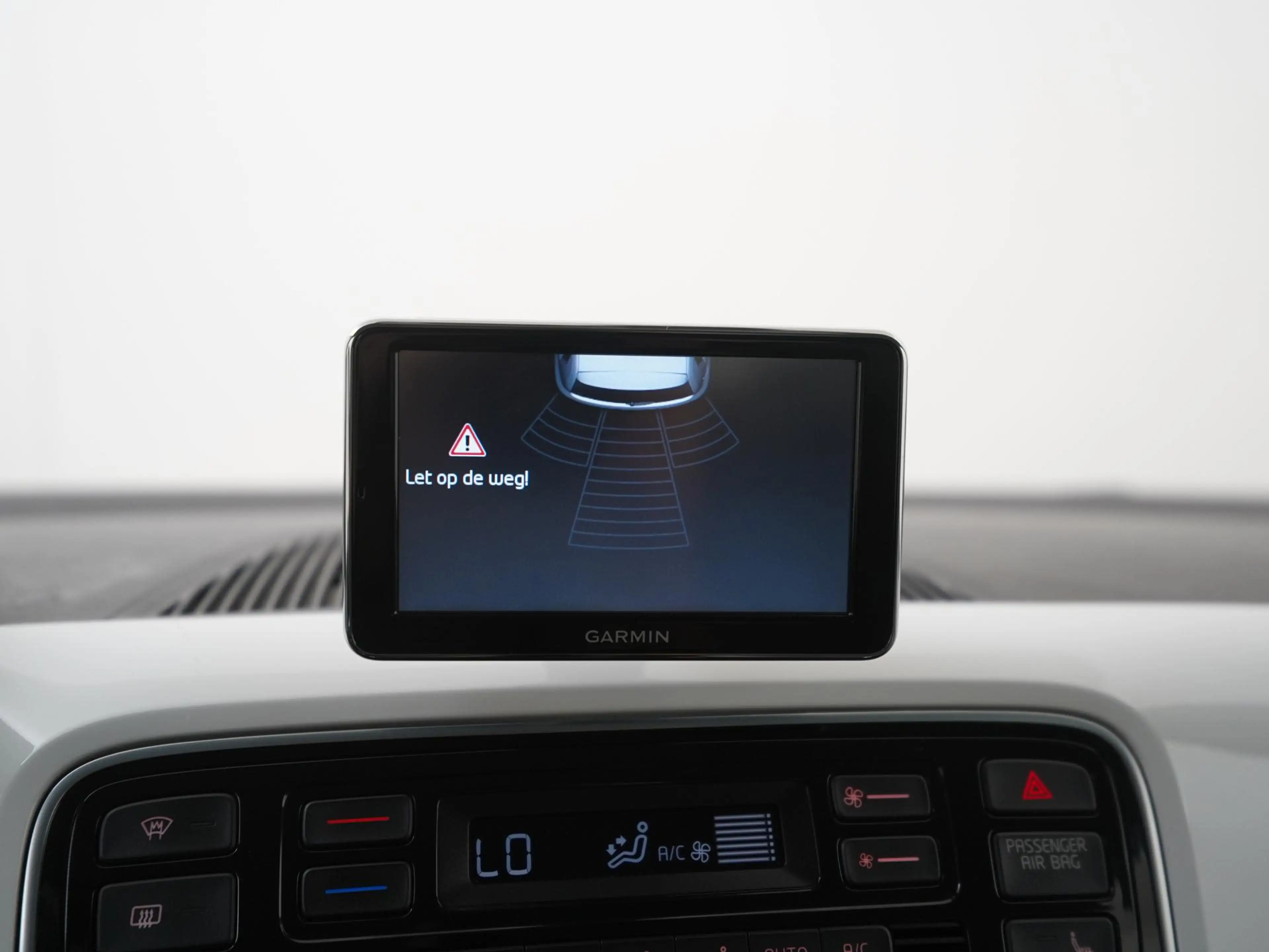 Volkswagen e-up! e-Up! | SOH 86% | Stoelverwarming | Maps + More | — photo 18