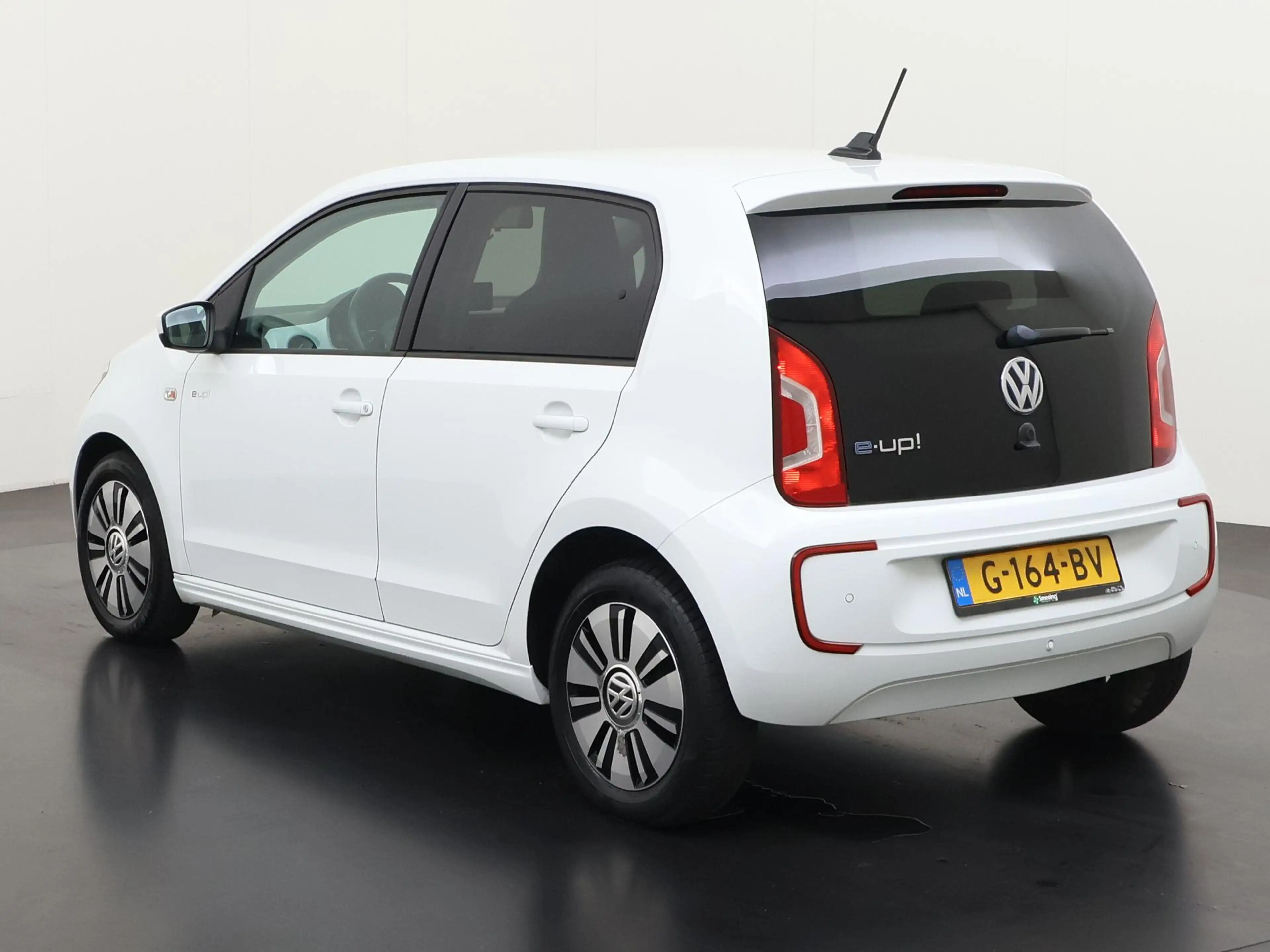 Volkswagen e-up! e-Up! | SOH 86% | Stoelverwarming | Maps + More | — photo 7