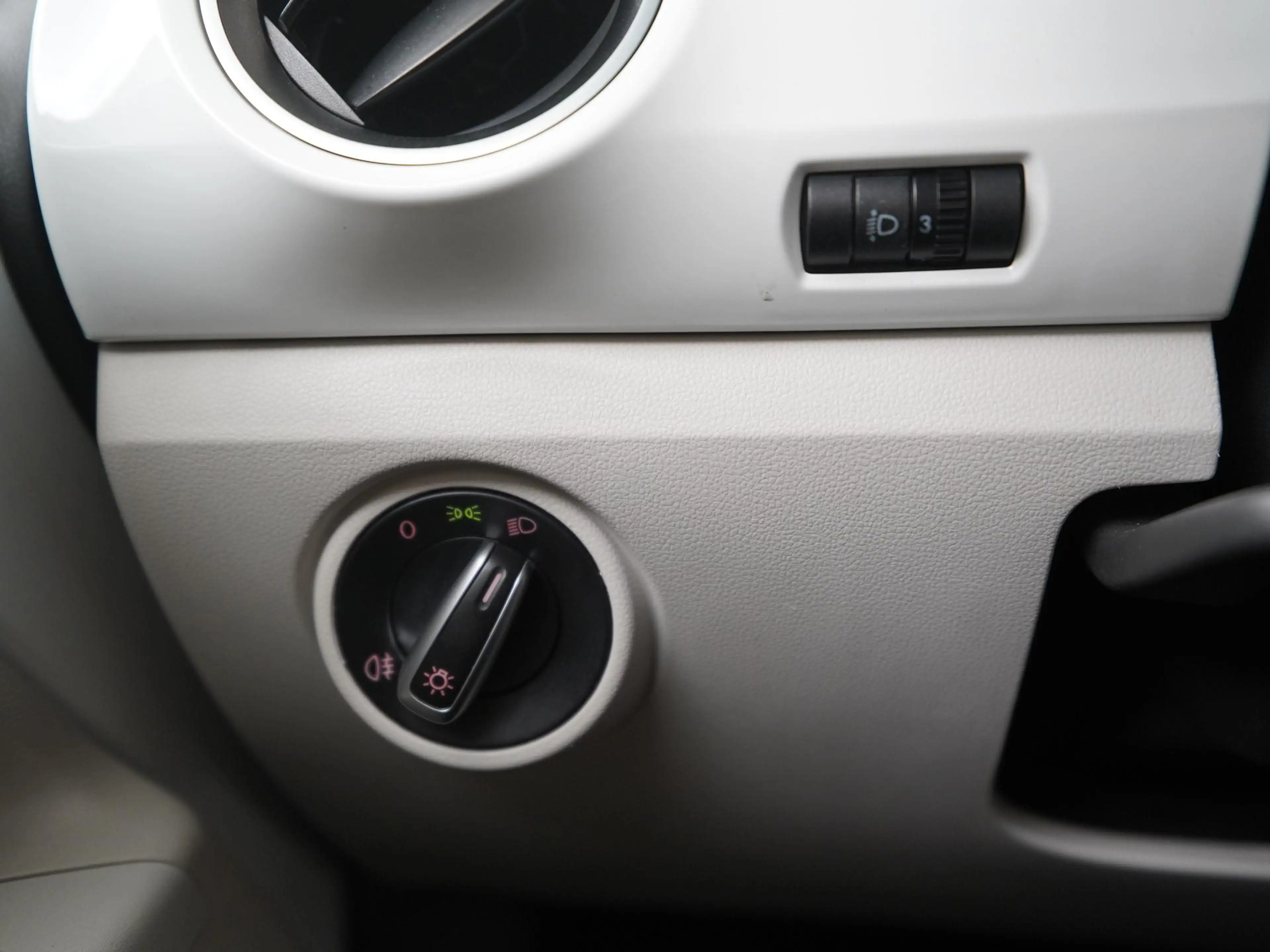 Volkswagen e-up! e-Up! | SOH 86% | Stoelverwarming | Maps + More | — photo 30