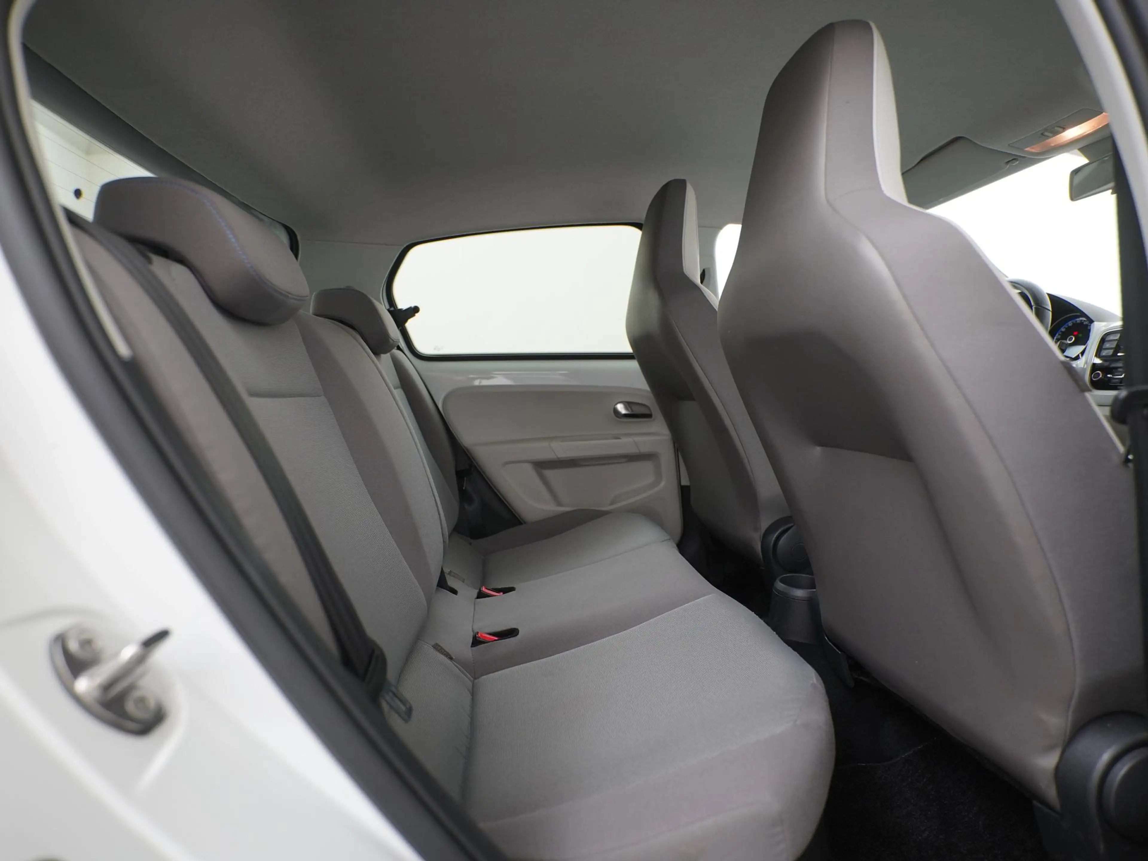 Volkswagen e-up! e-Up! | SOH 86% | Stoelverwarming | Maps + More | — photo 24