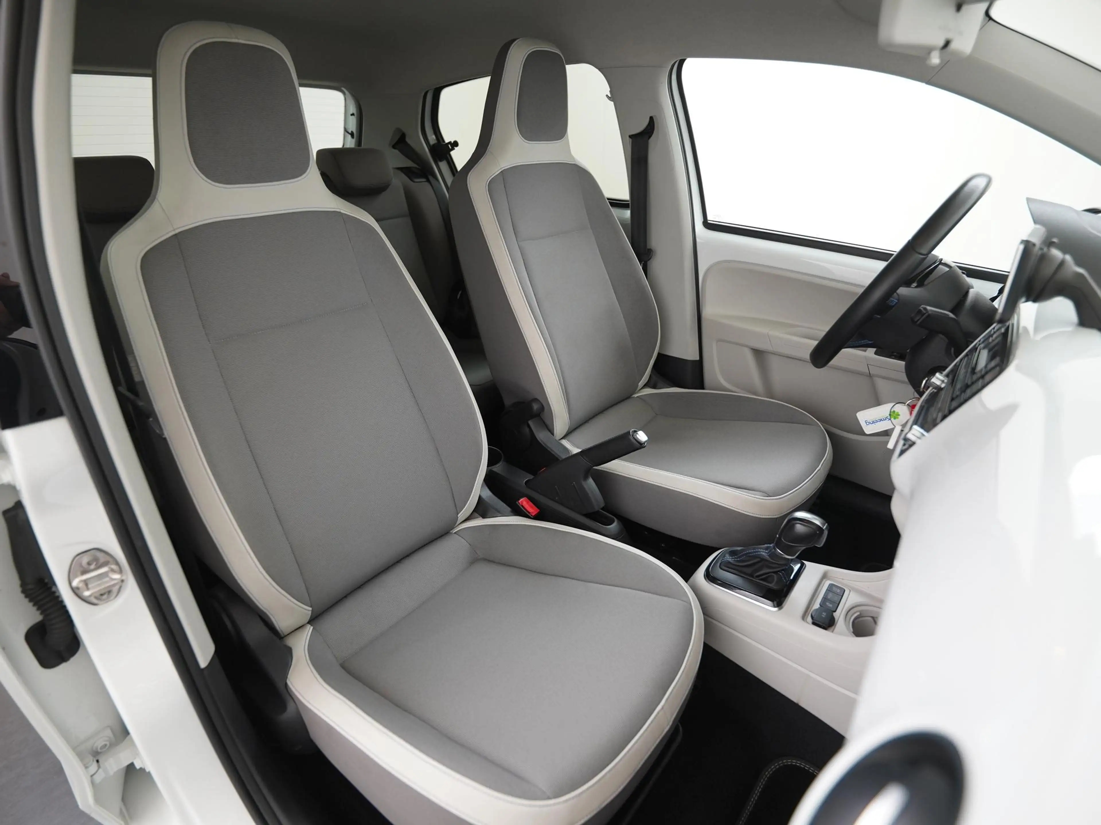 Volkswagen e-up! e-Up! | SOH 86% | Stoelverwarming | Maps + More | — photo 25