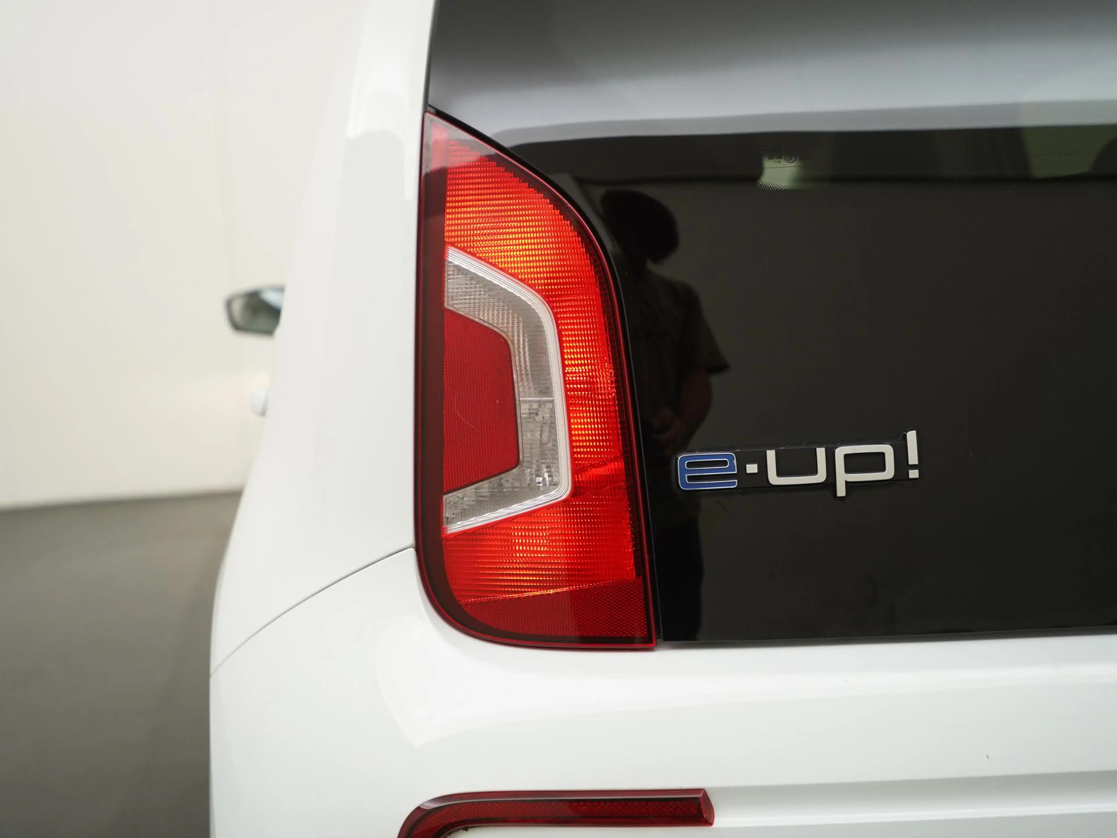 Volkswagen e-up! e-Up! | SOH 86% | Stoelverwarming | Maps + More | — photo 20