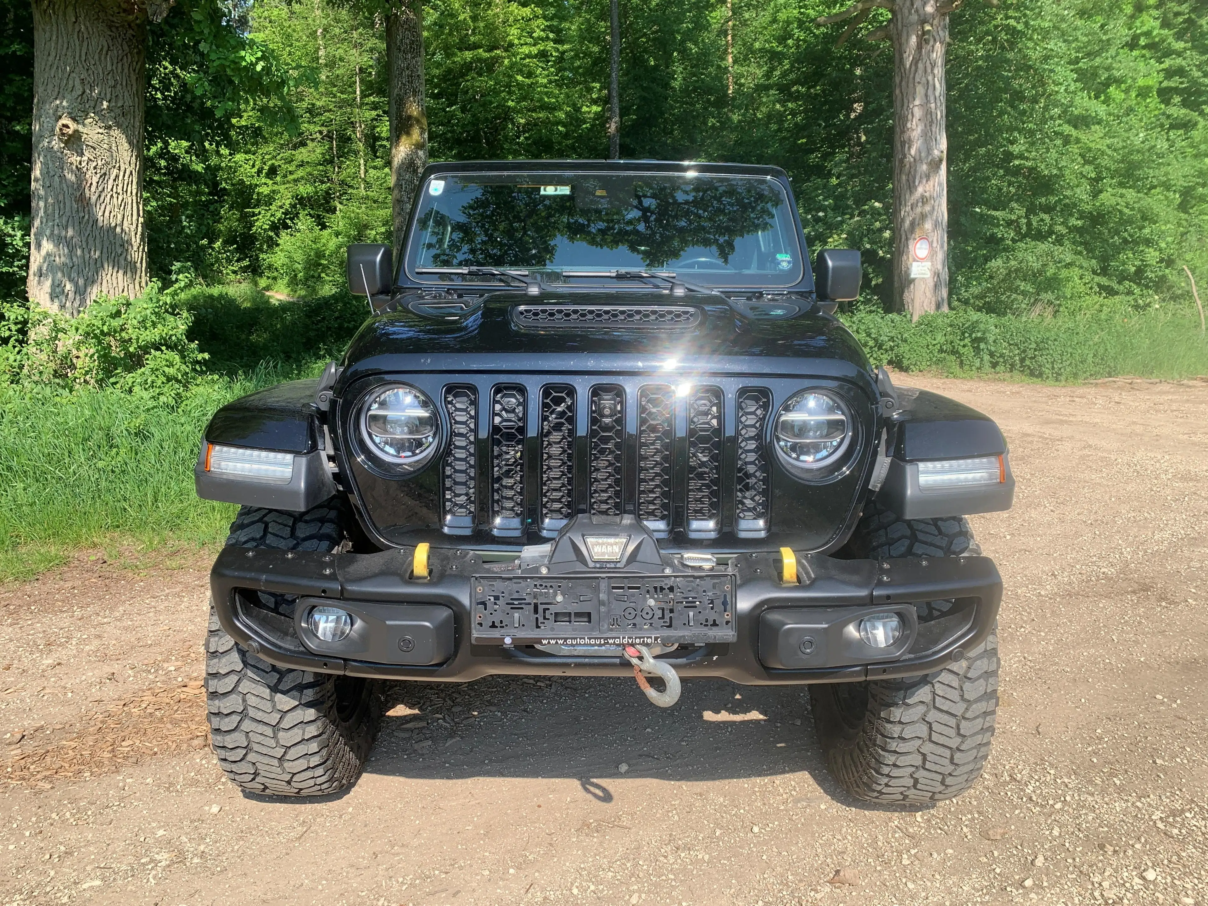 Jeep Gladiator 3,0 V6 AT8 4WD Overland — photo 2