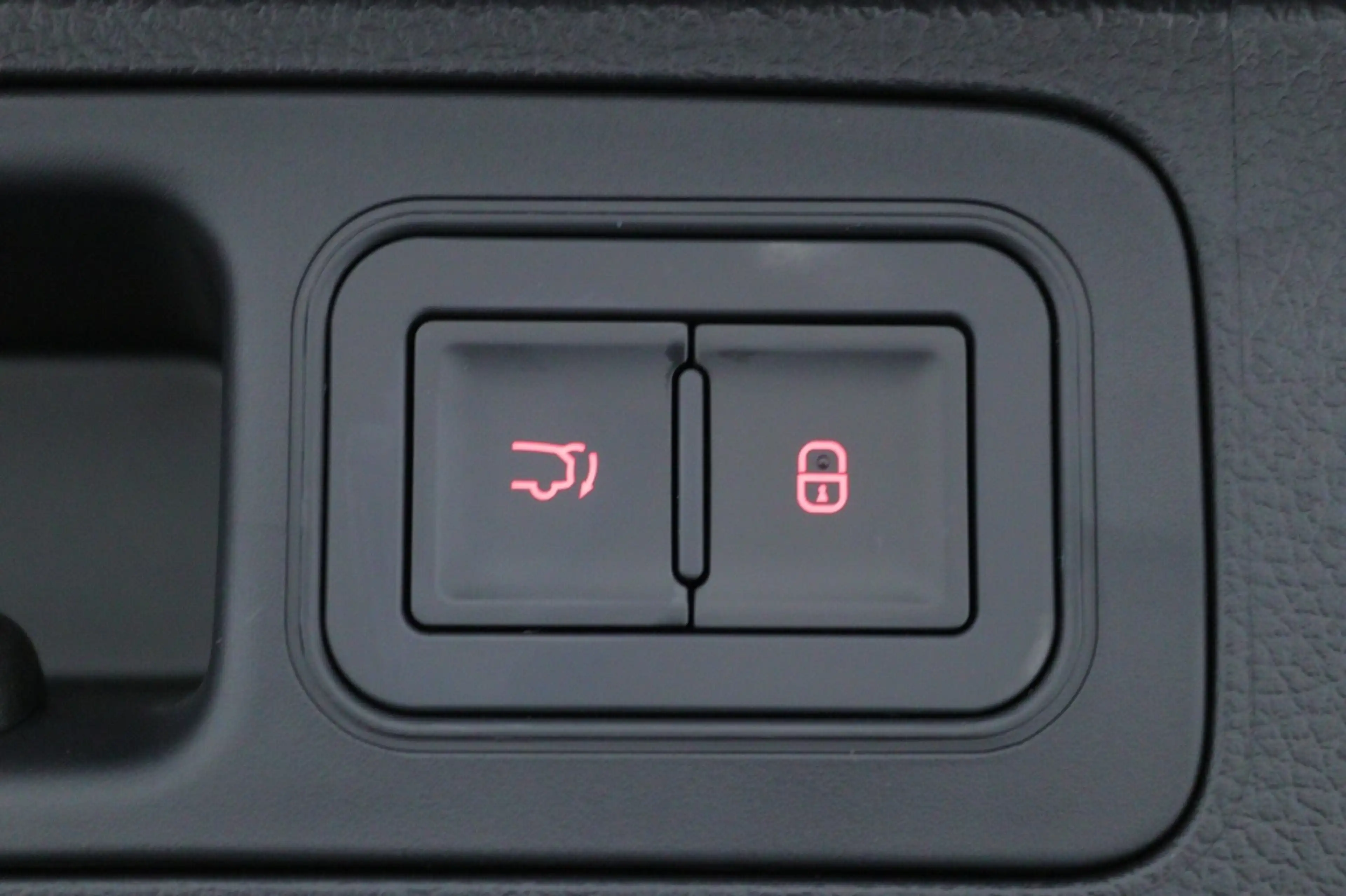 BYD Seal U 1.5 T DM-i Design AWD 18,3 kWh | Plug-in | Dealer — photo 14