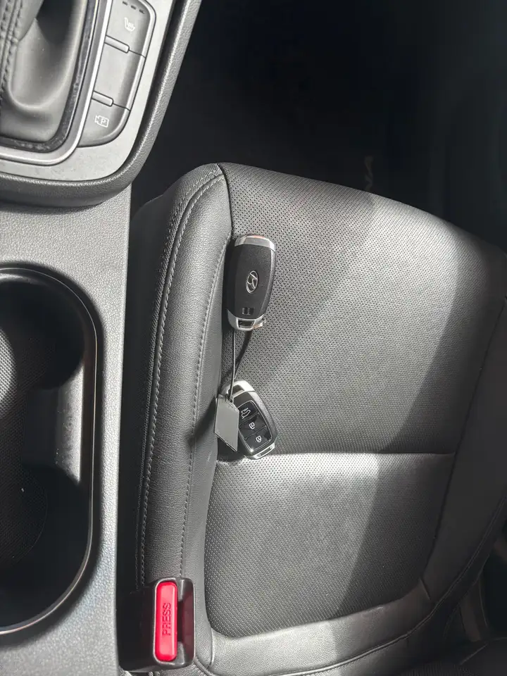 Hyundai KONA HEV 1.6 DCT XClass 10