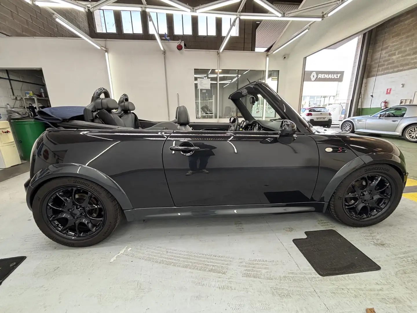 MINI Cooper S Cabrio completo , todo en funcionamienro Negro - 2