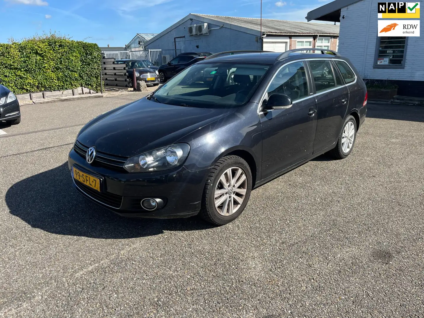 Volkswagen Golf Variant 1.2 TSI Style BlueMotion Zwart - 1