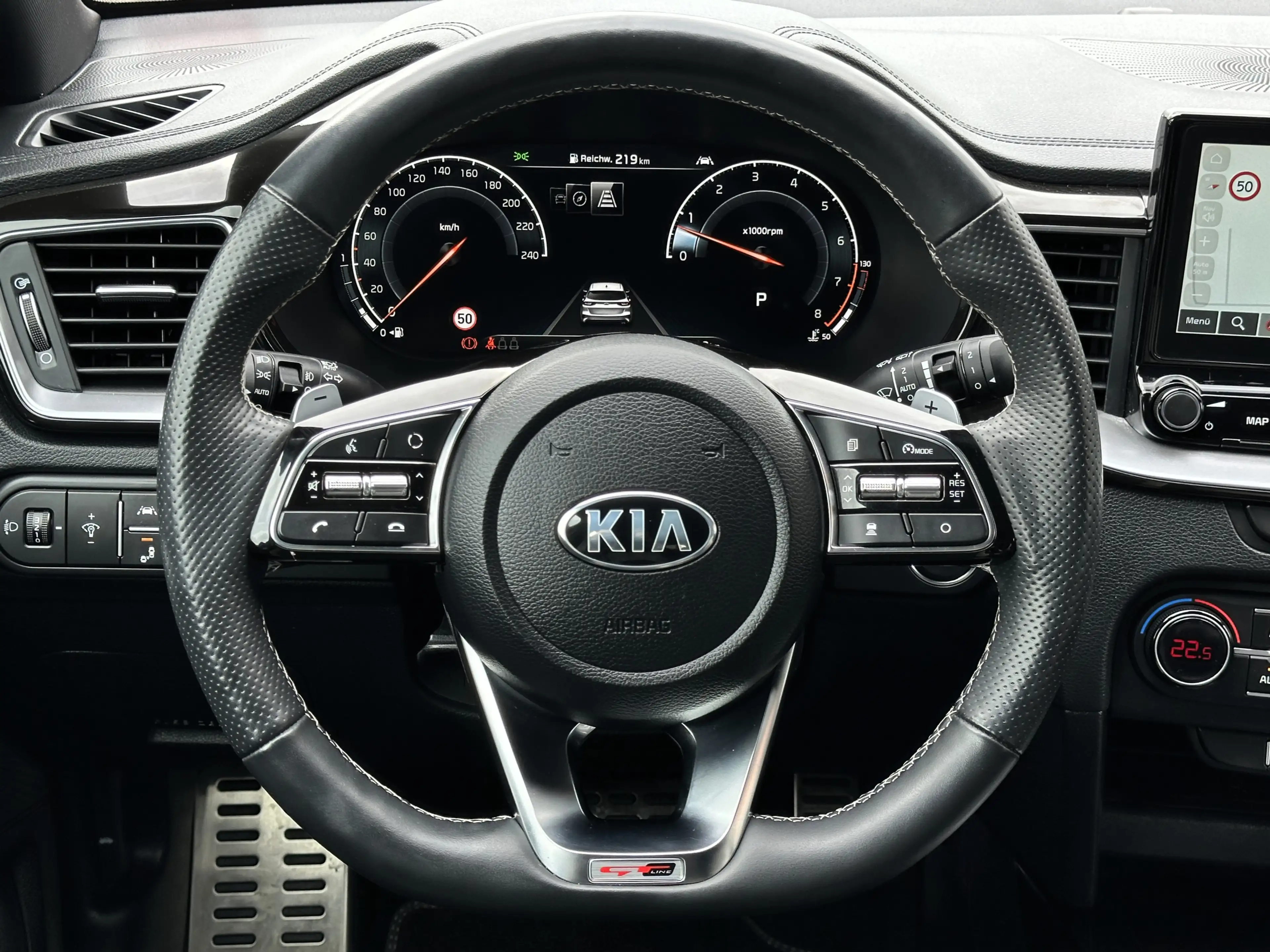Kia Ceed / cee'd GT Line LED ACC NAV VIRTUA JBL TOTW CAM 18 — photo 16