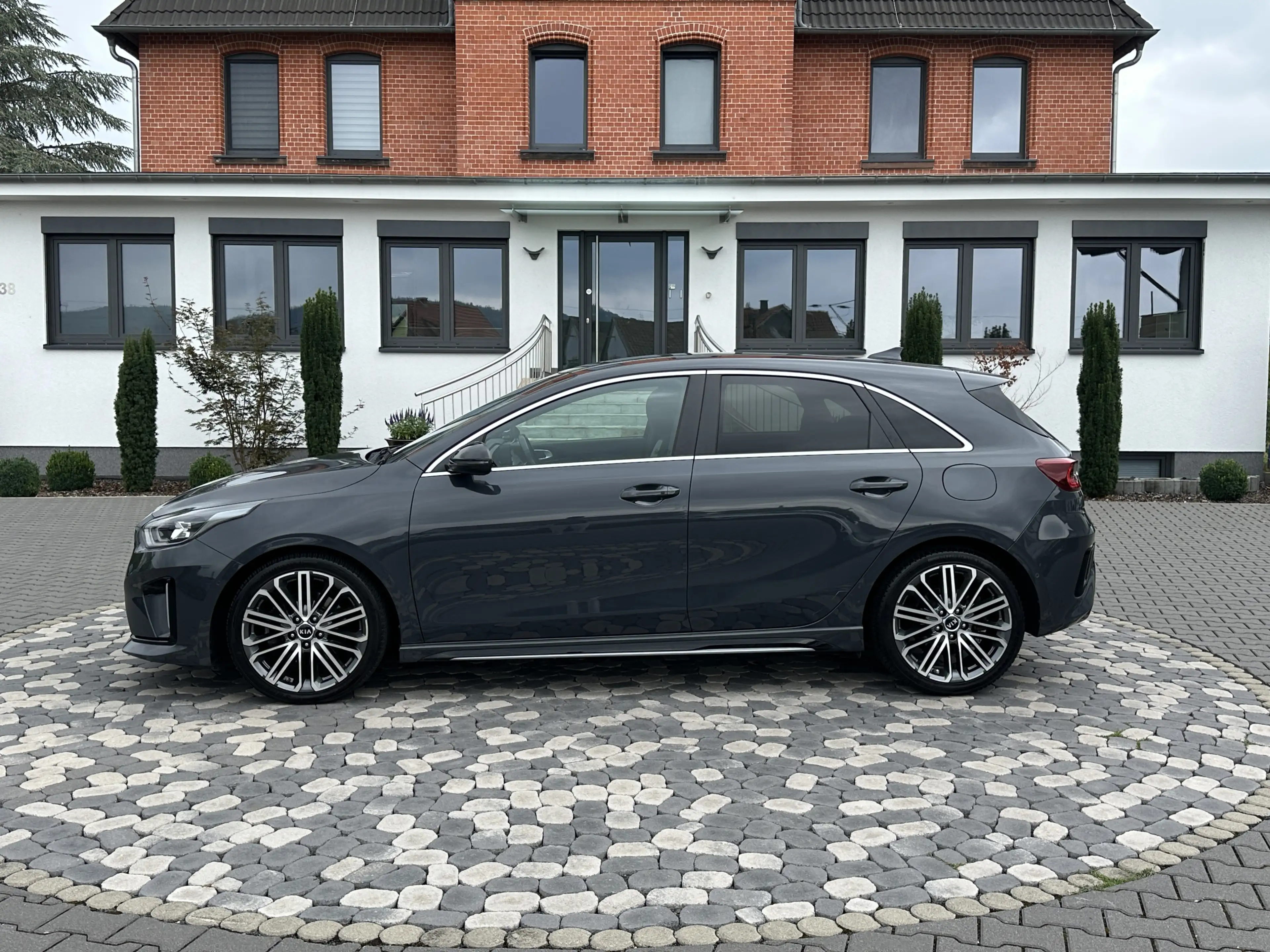 Kia Ceed / cee'd GT Line LED ACC NAV VIRTUA JBL TOTW CAM 18 — photo 5