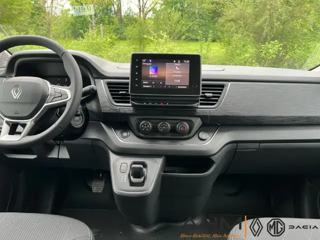 Renault Trafic view 16