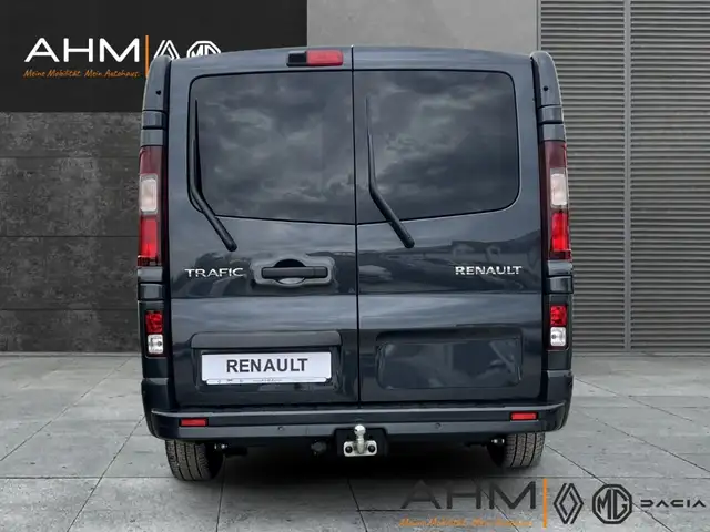 Renault Trafic view 4